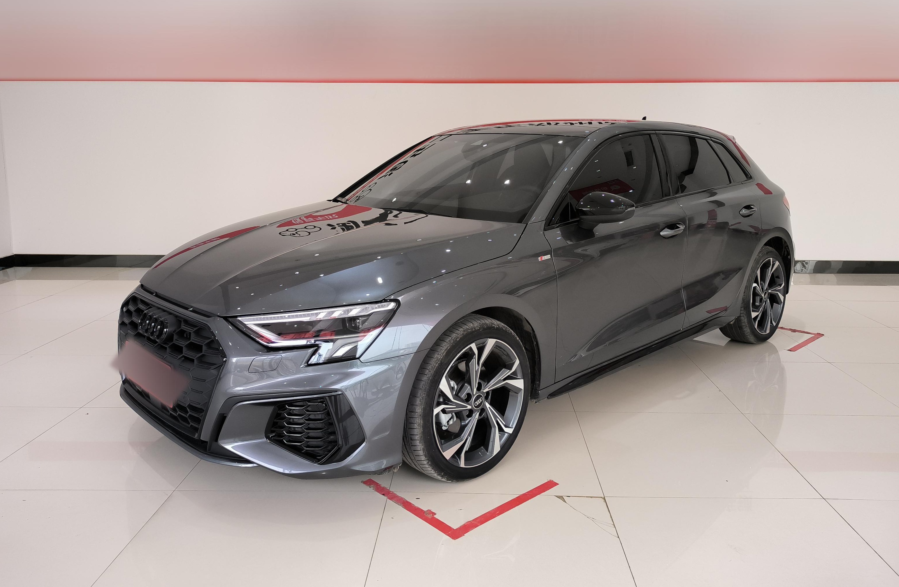 奥迪A3 2022款 Sportback 35 TFSI 豪华运动型