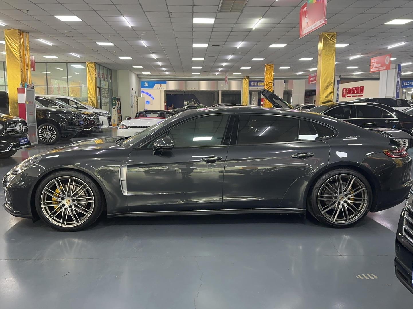 保时捷Panamera 2017款 Panamera 4 行政加长版 3.0T