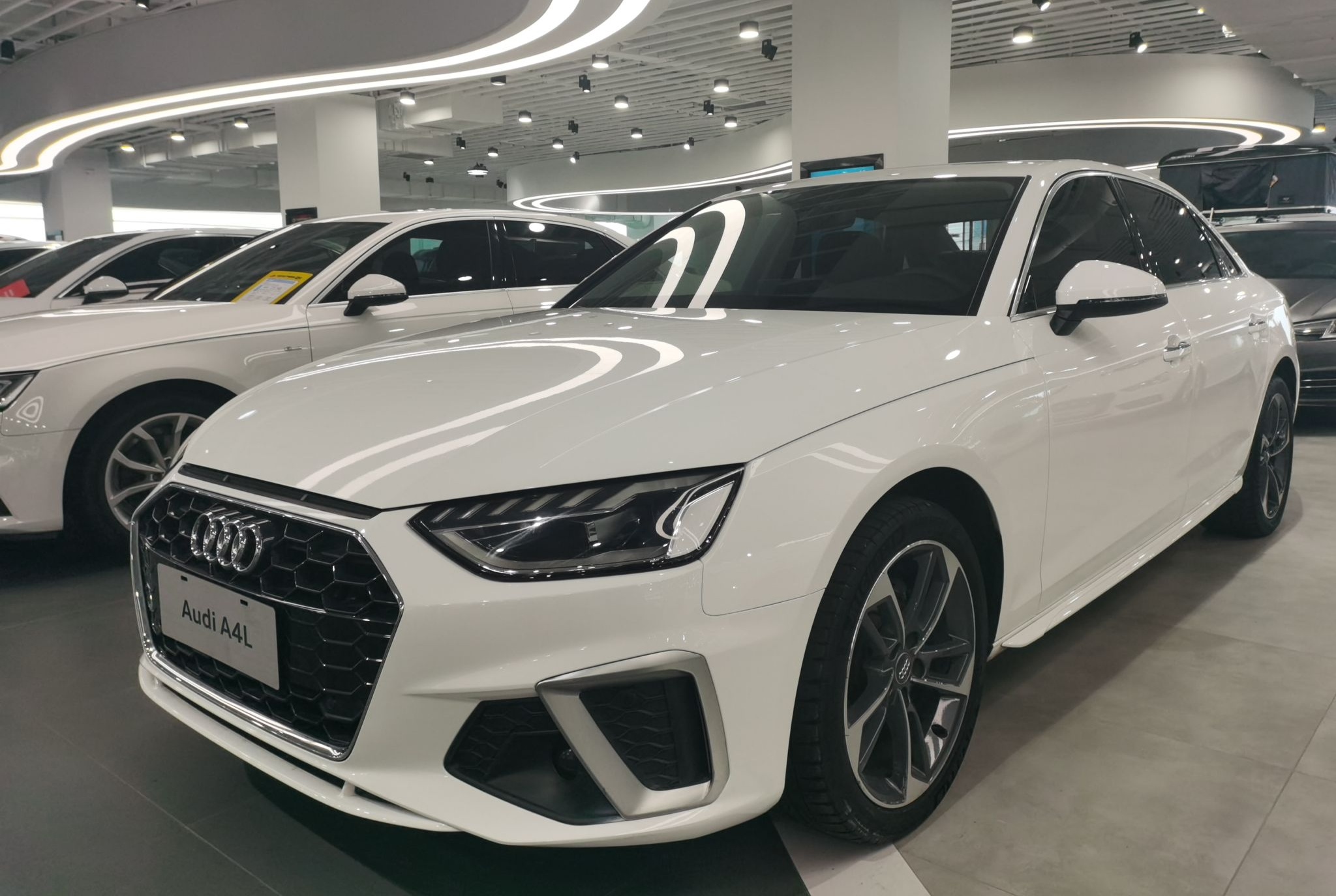 奥迪A4L 2020款 40 TFSI 时尚动感型