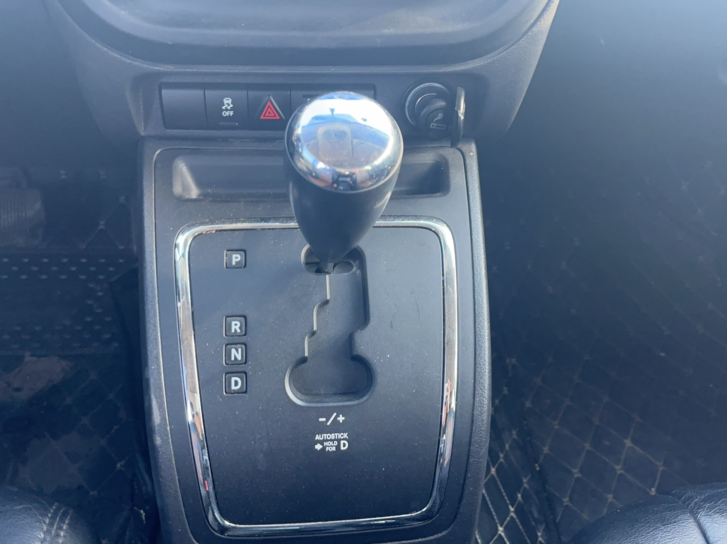 Jeep 指南者 2014款 2.4L 四驱运动版(进口)