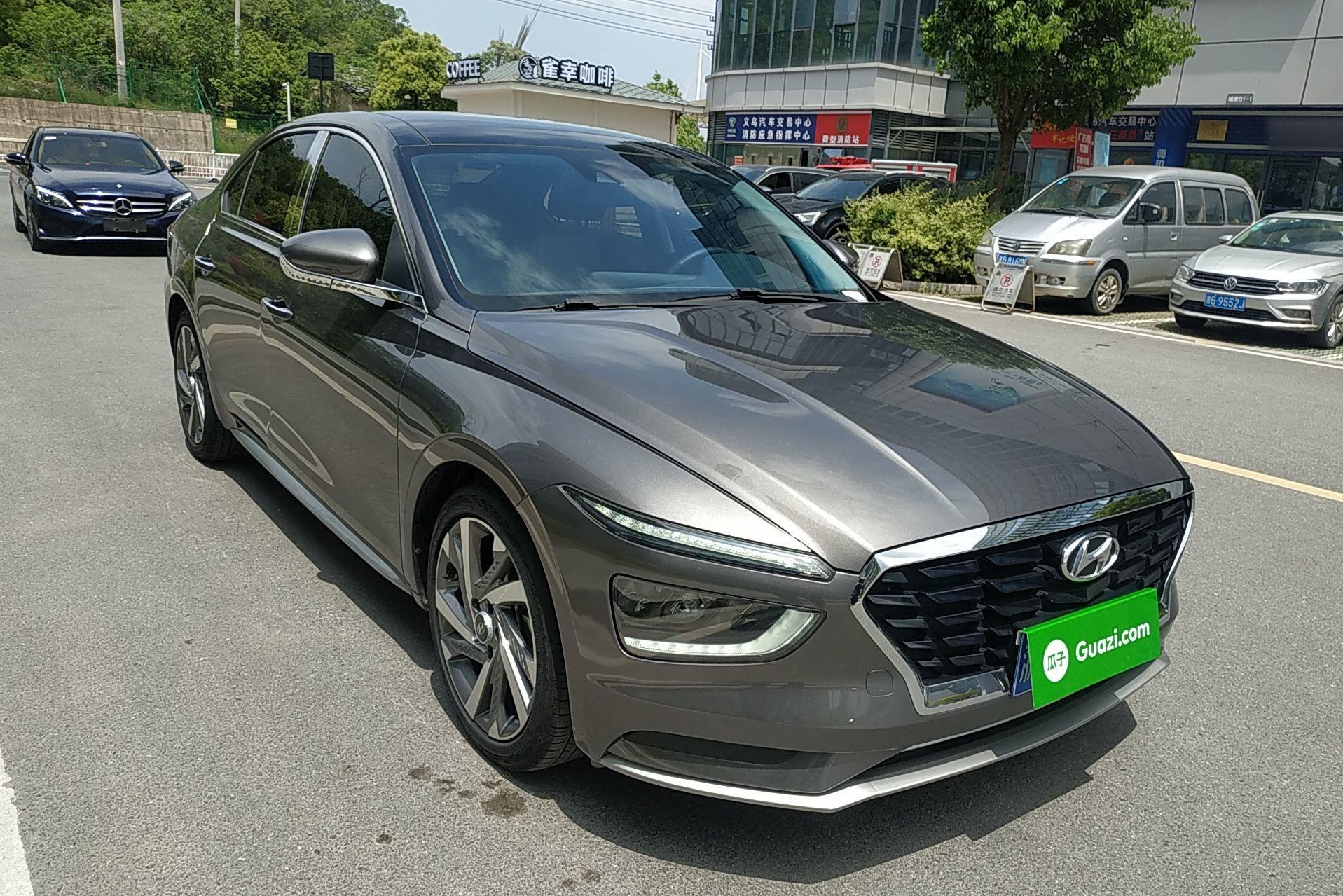 现代 名图 2021款 1.8L CVT LUX尊贵版