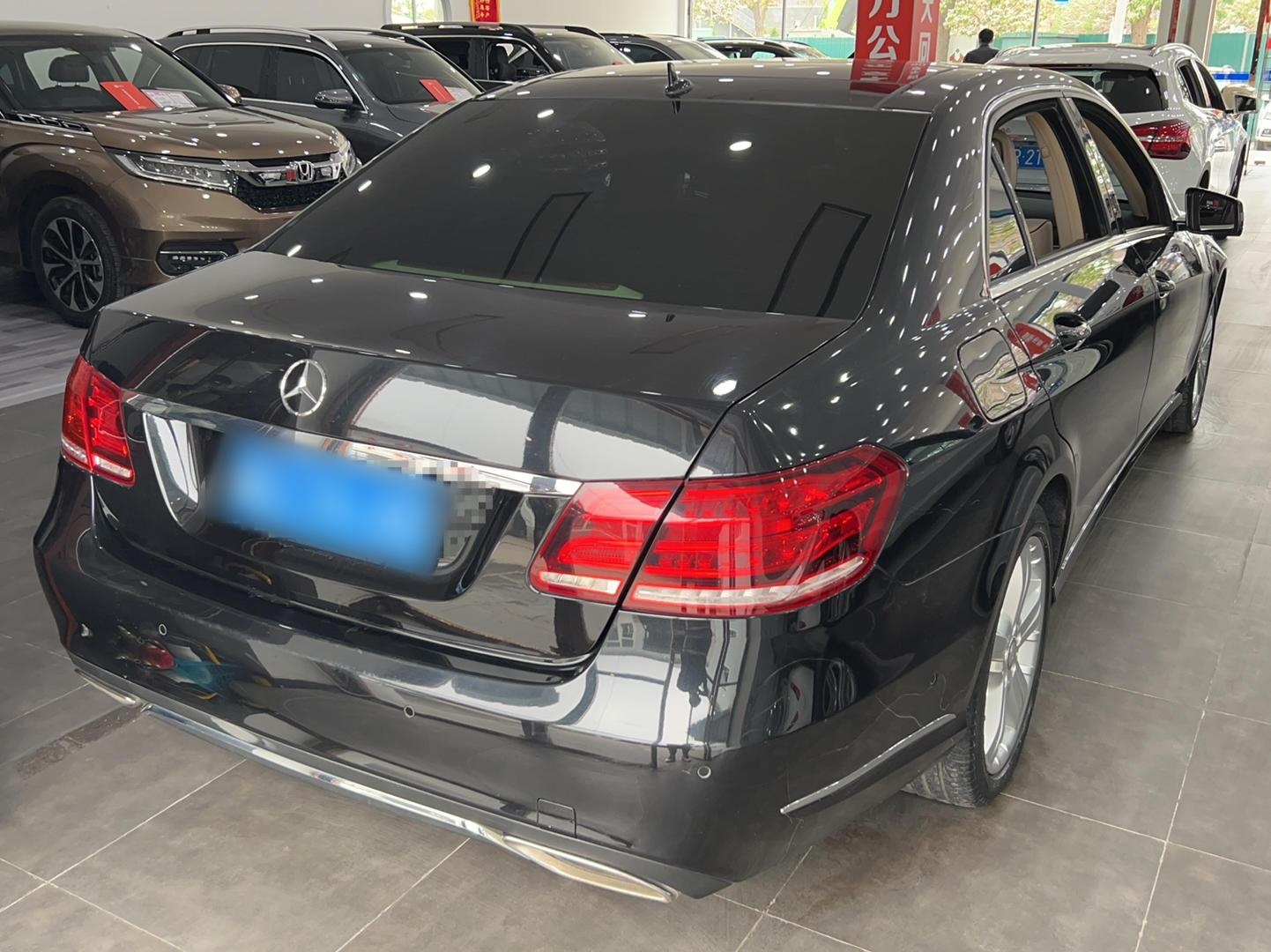 奔驰E级 2015款 E 260 L