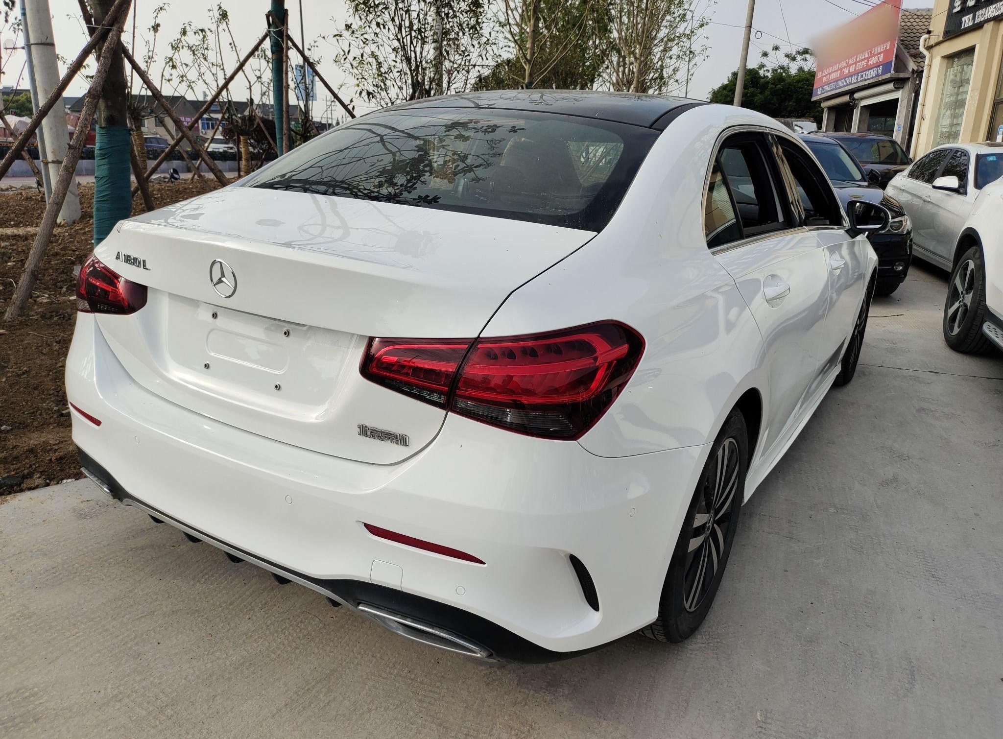 奔驰A级 2019款 A 180 L 运动轿车