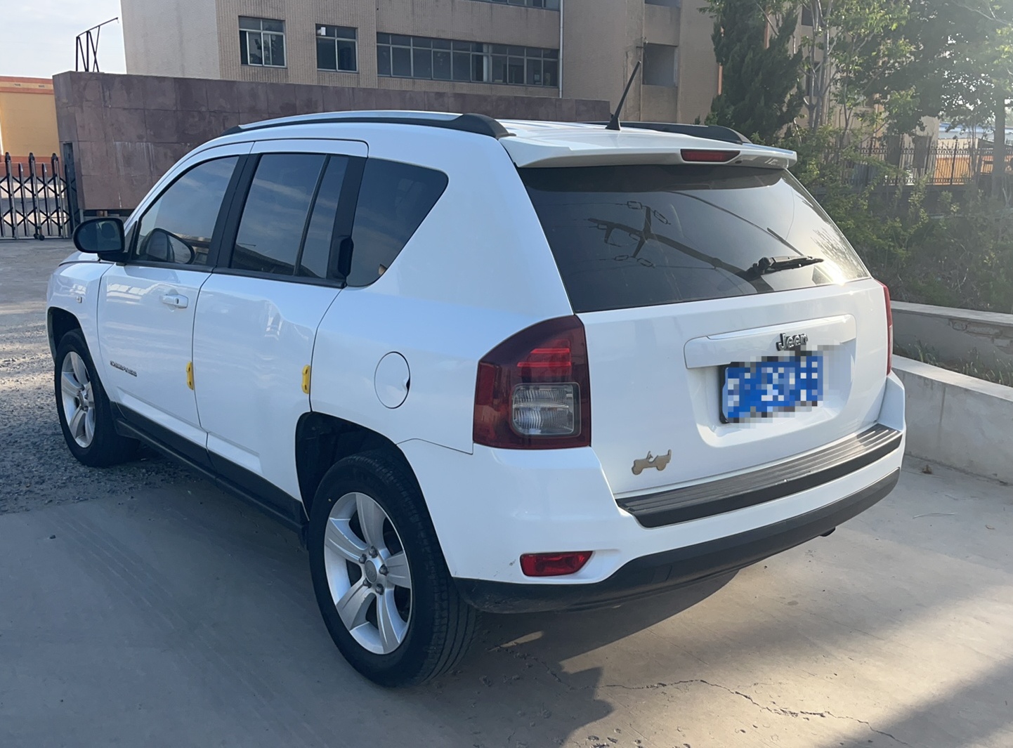 Jeep 指南者 2014款 2.4L 四驱运动版(进口)