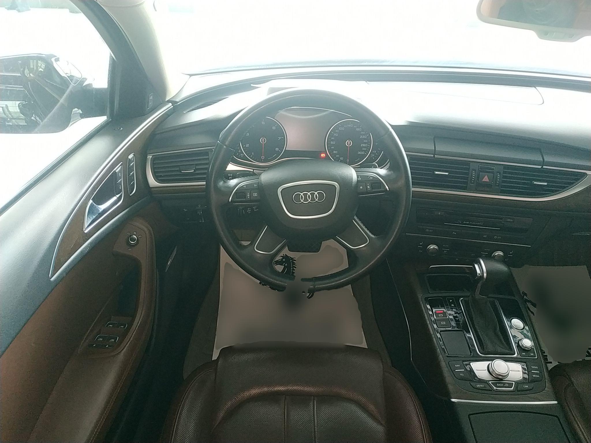 奥迪A6L 2012款 50 TFSI quattro 豪华型