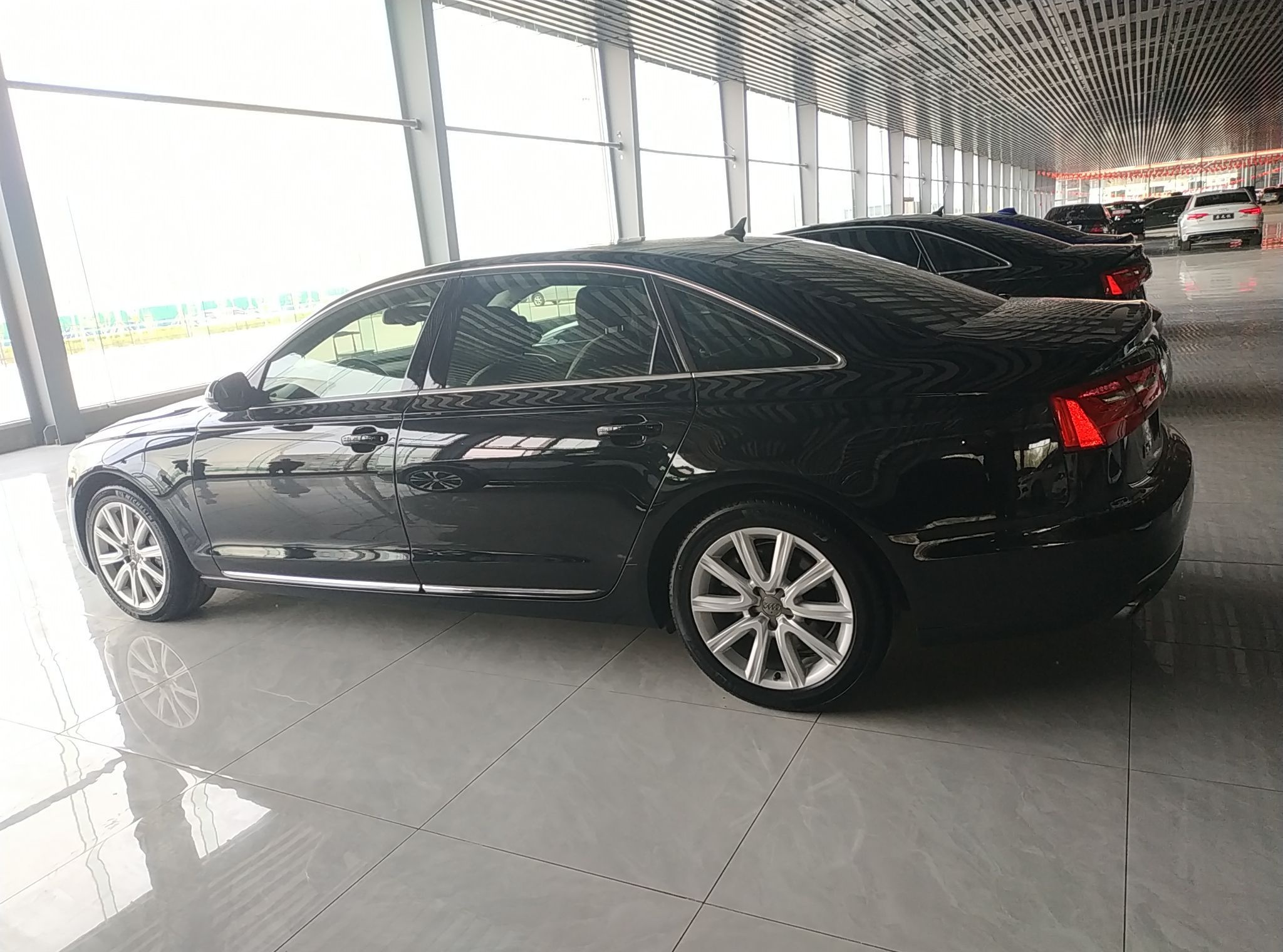 奥迪A6L 2012款 50 TFSI quattro 豪华型