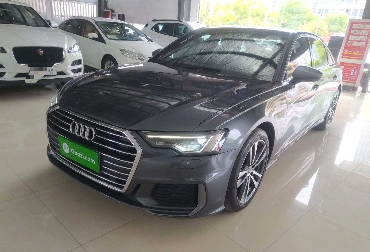 奥迪A6L 2019款 45 TFSI 臻选动感型