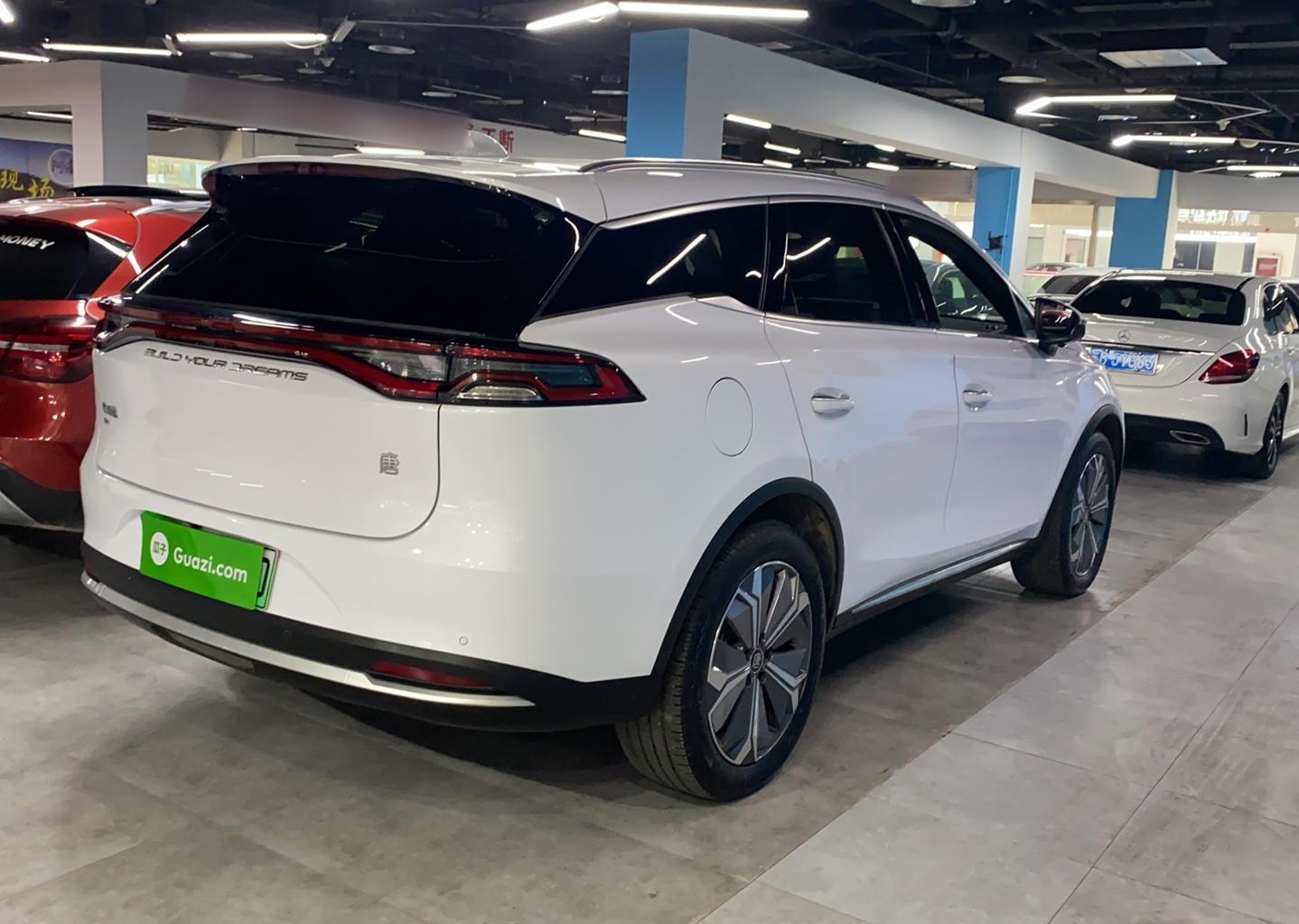 比亚迪 唐新能源 2021款 EV 长续航版尊荣型