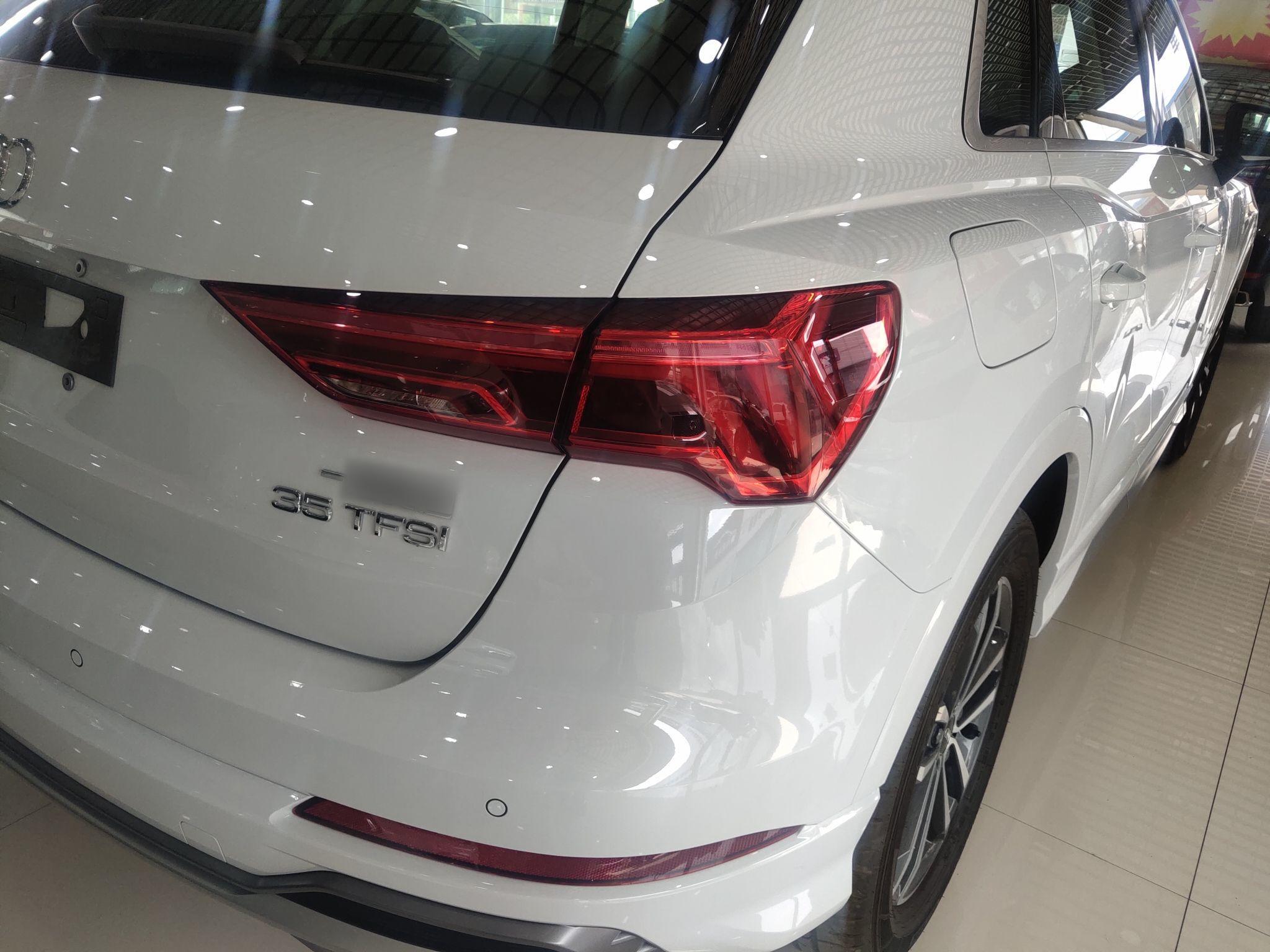 奥迪Q3 2022款 35 TFSI 进取动感型