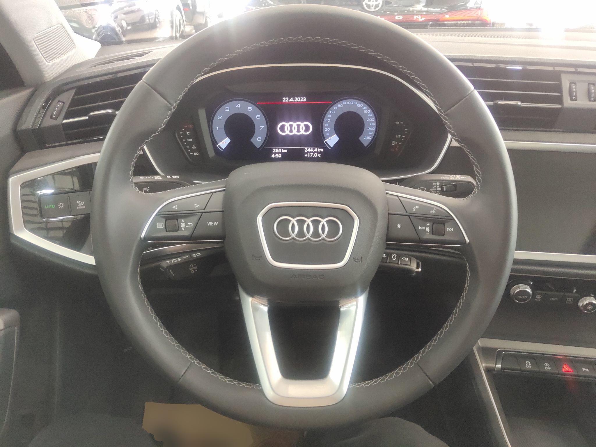 奥迪Q3 2022款 35 TFSI 进取动感型