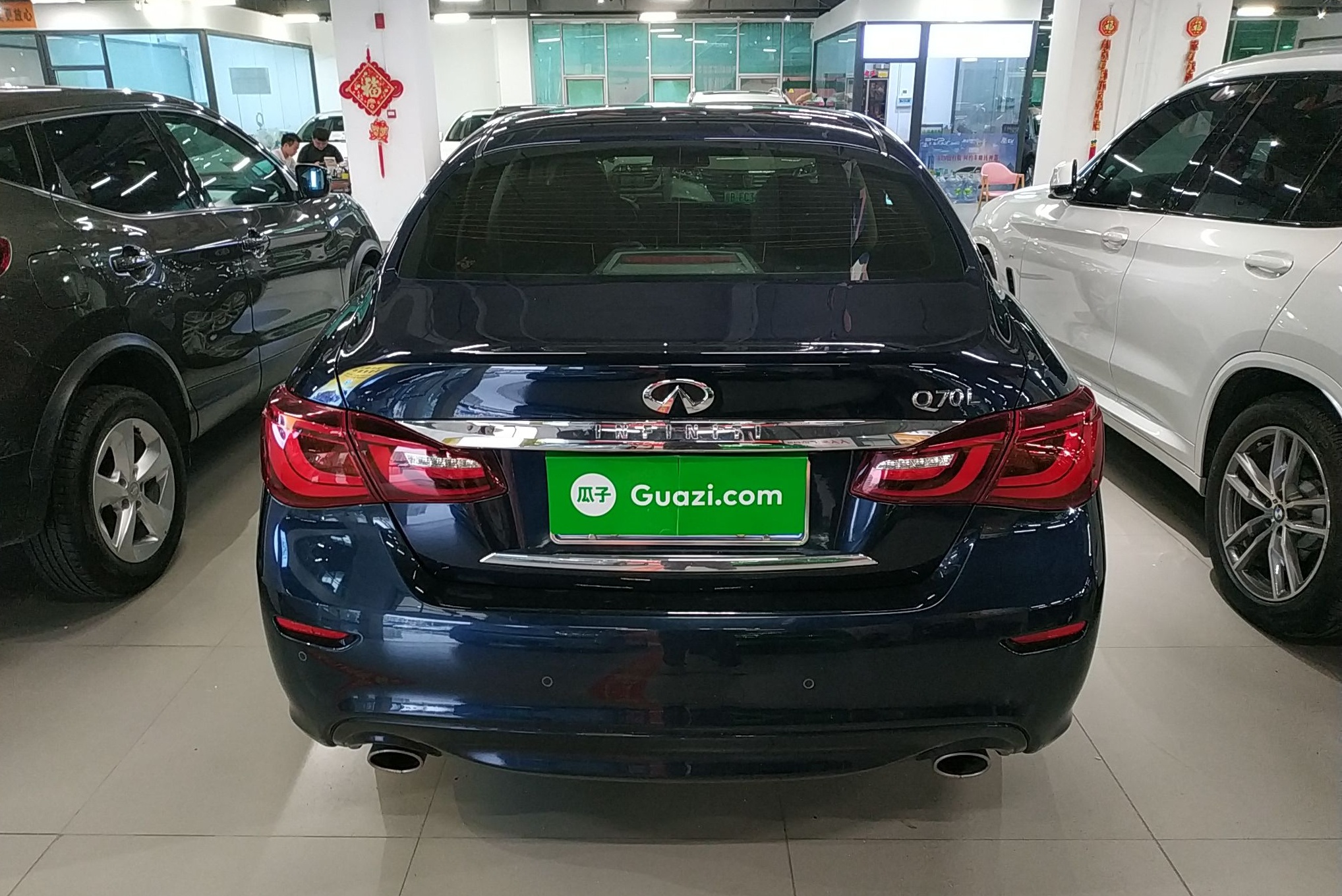 英菲尼迪Q70L 2019款 Q70L 2.0T 悦享版(进口)