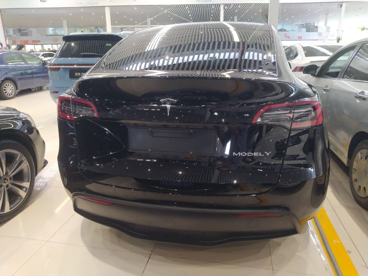 特斯拉 Model Y 2021款 标准续航后驱版