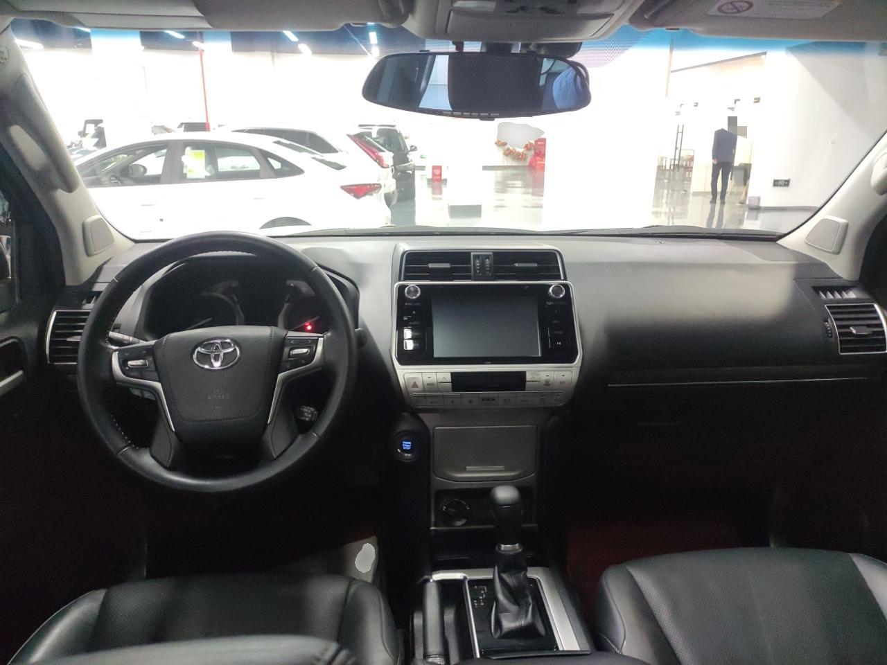 丰田 普拉多 2018款 3.5L 自动TX-L后挂备胎