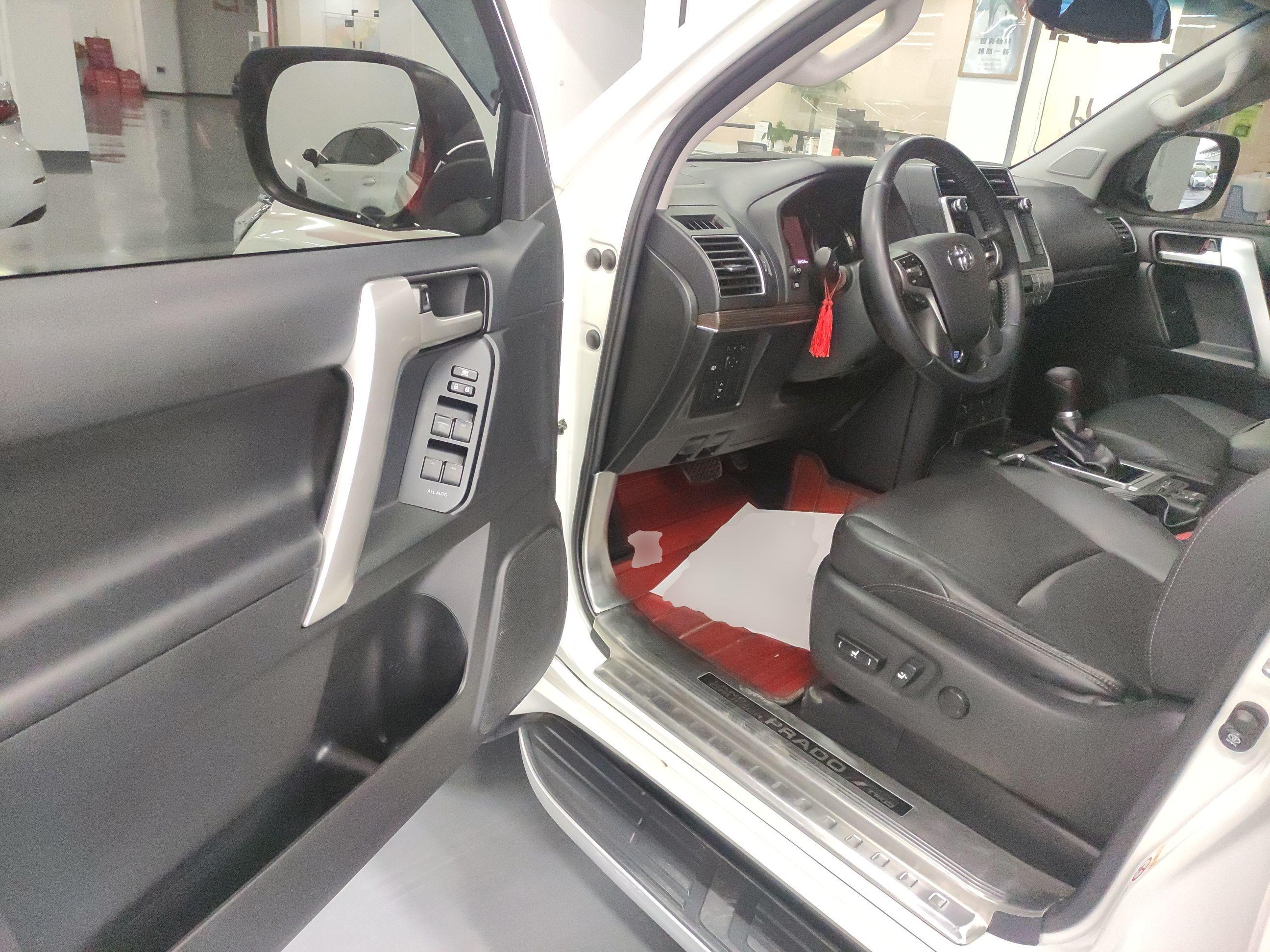 丰田 普拉多 2018款 3.5L 自动TX-L后挂备胎