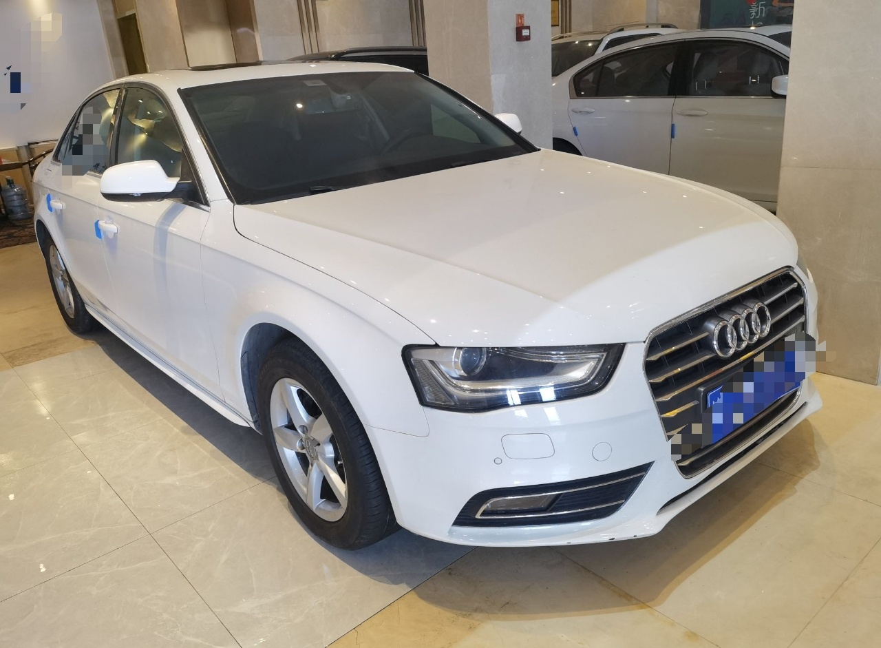 奥迪A4L 2013款 35 TFSI 自动舒适型