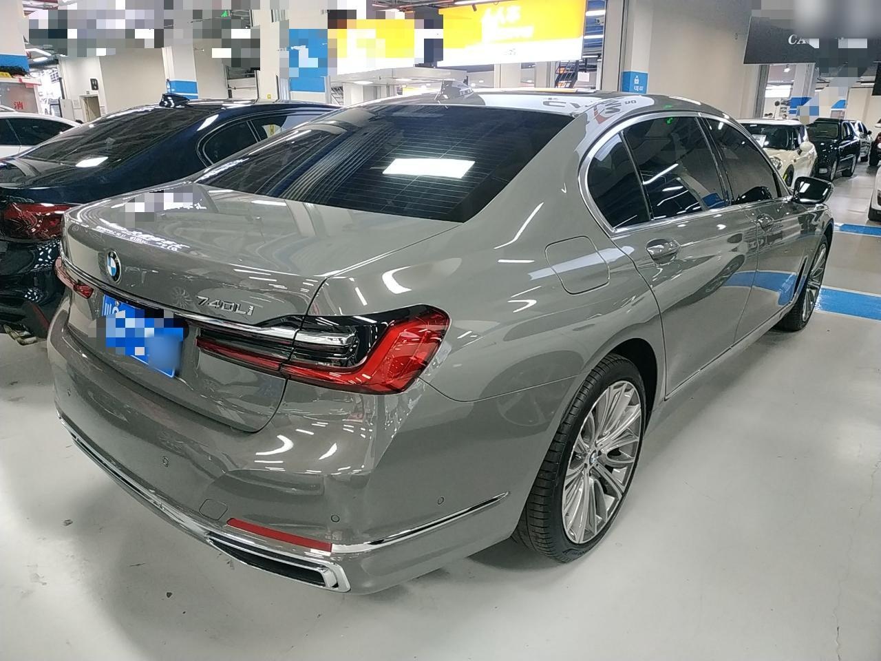 宝马7系 2021款 740Li 领先型 豪华套装(进口)