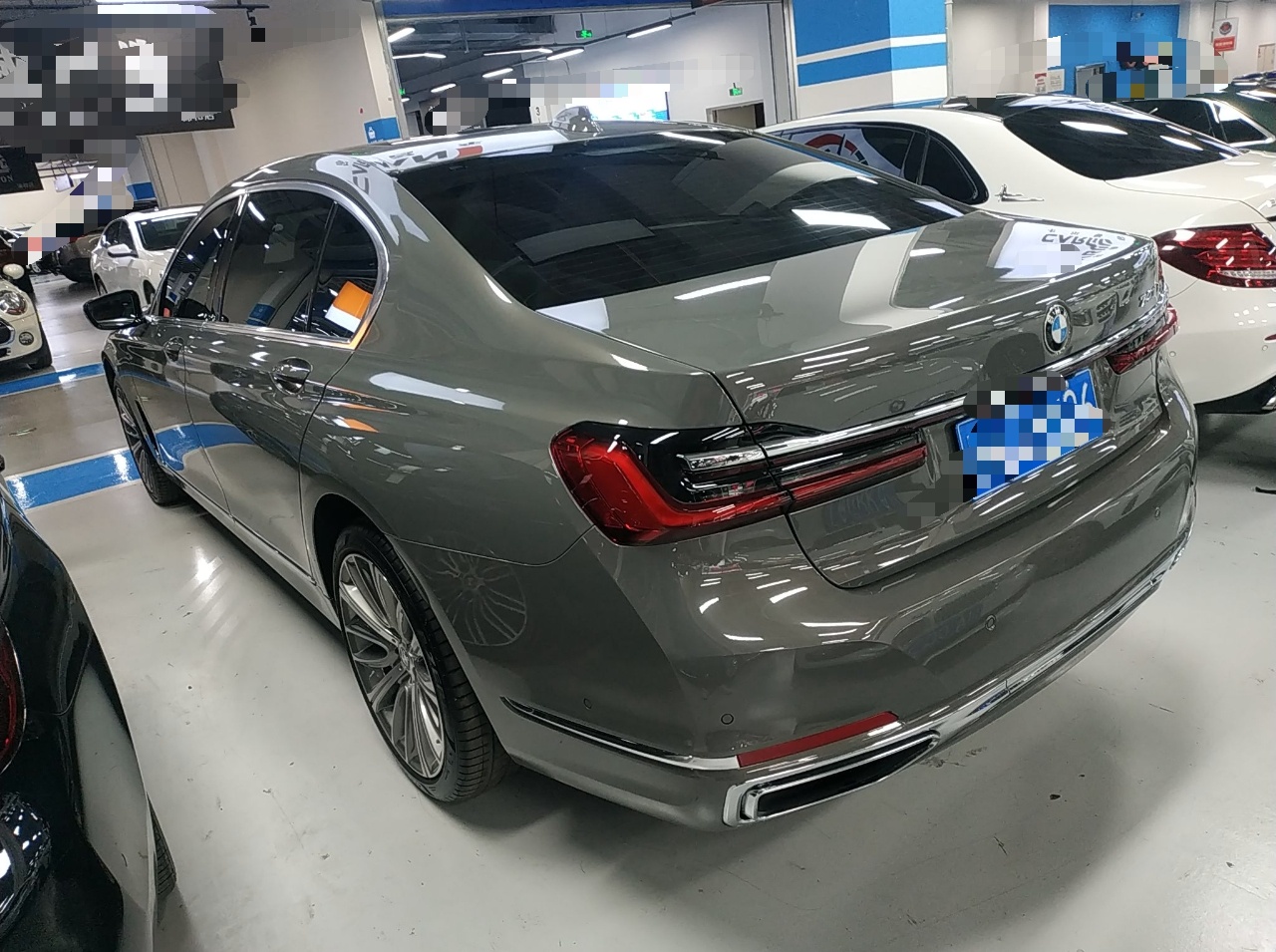 宝马7系 2021款 740Li 领先型 豪华套装(进口)