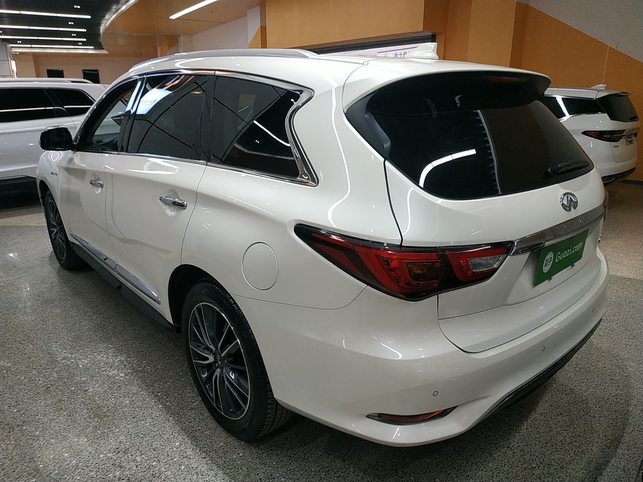 英菲尼迪QX60 2016款 2.5T Hybrid 四驱全能版(进口)