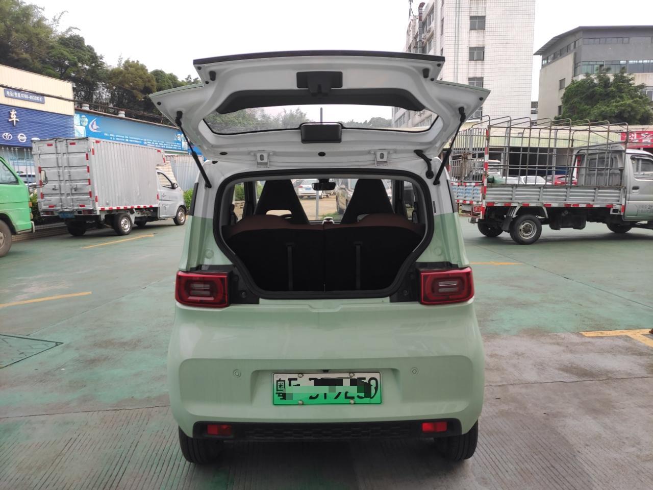 五菱汽车 宏光MINI EV 2021款 马卡龙时尚款 磷酸铁锂