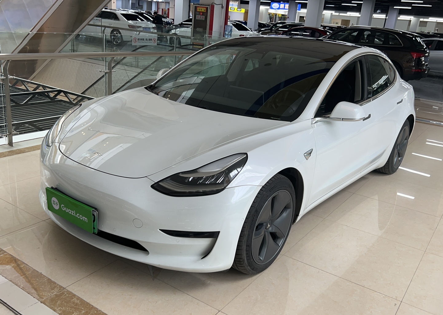 特斯拉 Model 3 2020款 标准续航后驱升级版