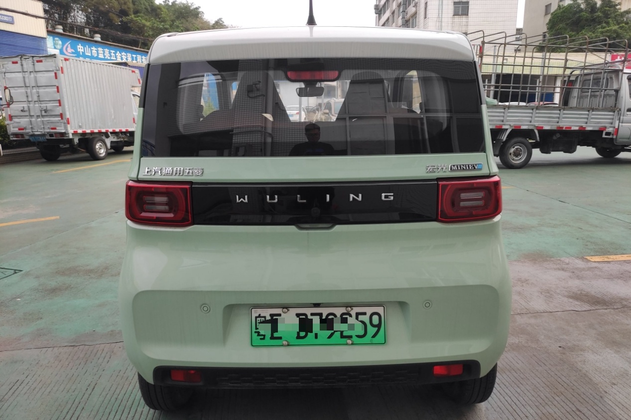 五菱汽车 宏光MINI EV 2021款 马卡龙时尚款 磷酸铁锂