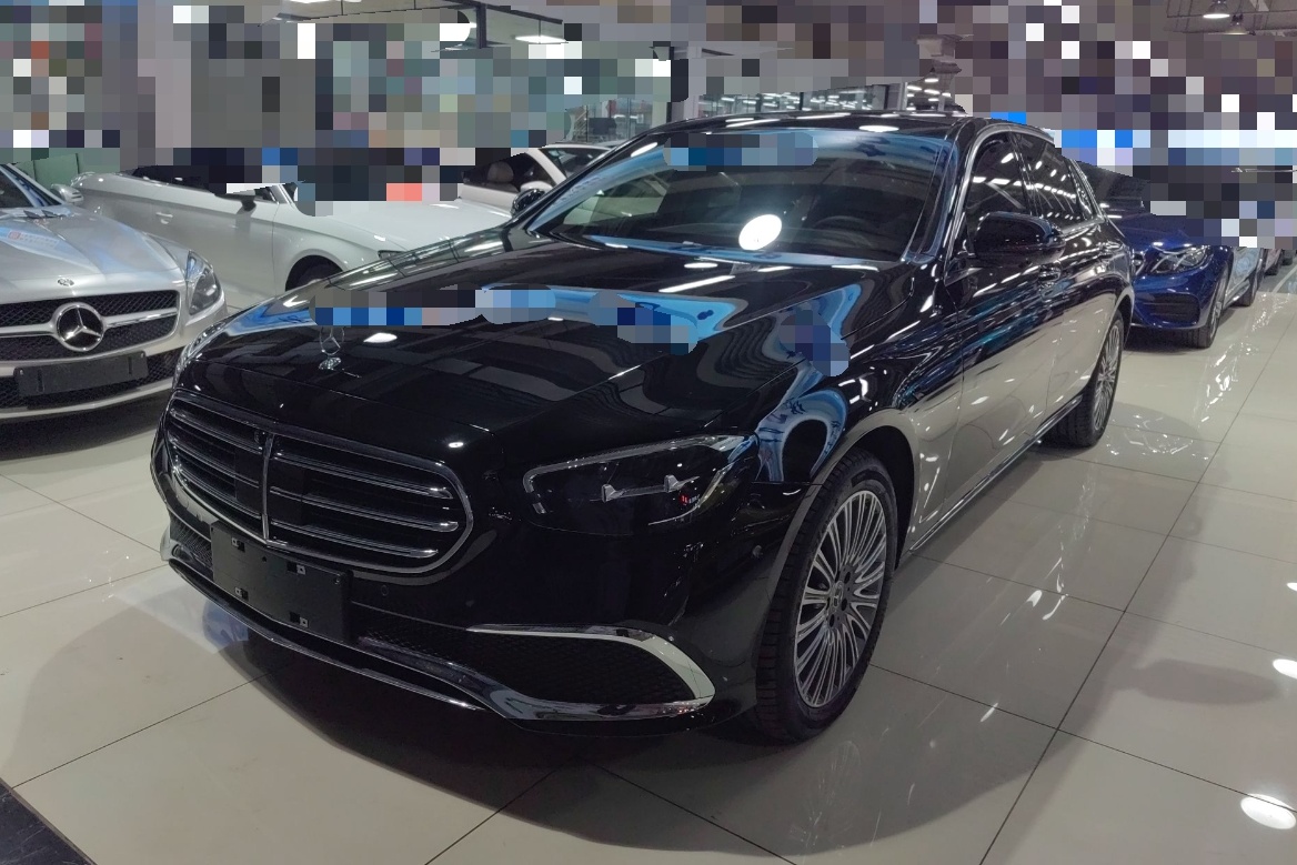 奔驰E级 2023款 E 300 L 尊贵型