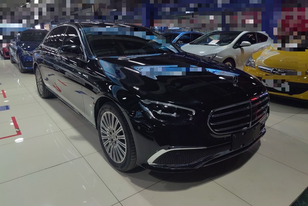 奔驰E级 2023款 E 300 L 尊贵型