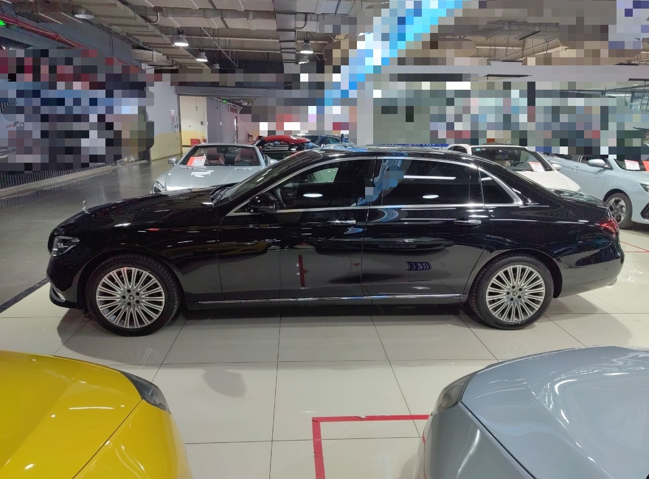 奔驰E级 2023款 E 300 L 尊贵型