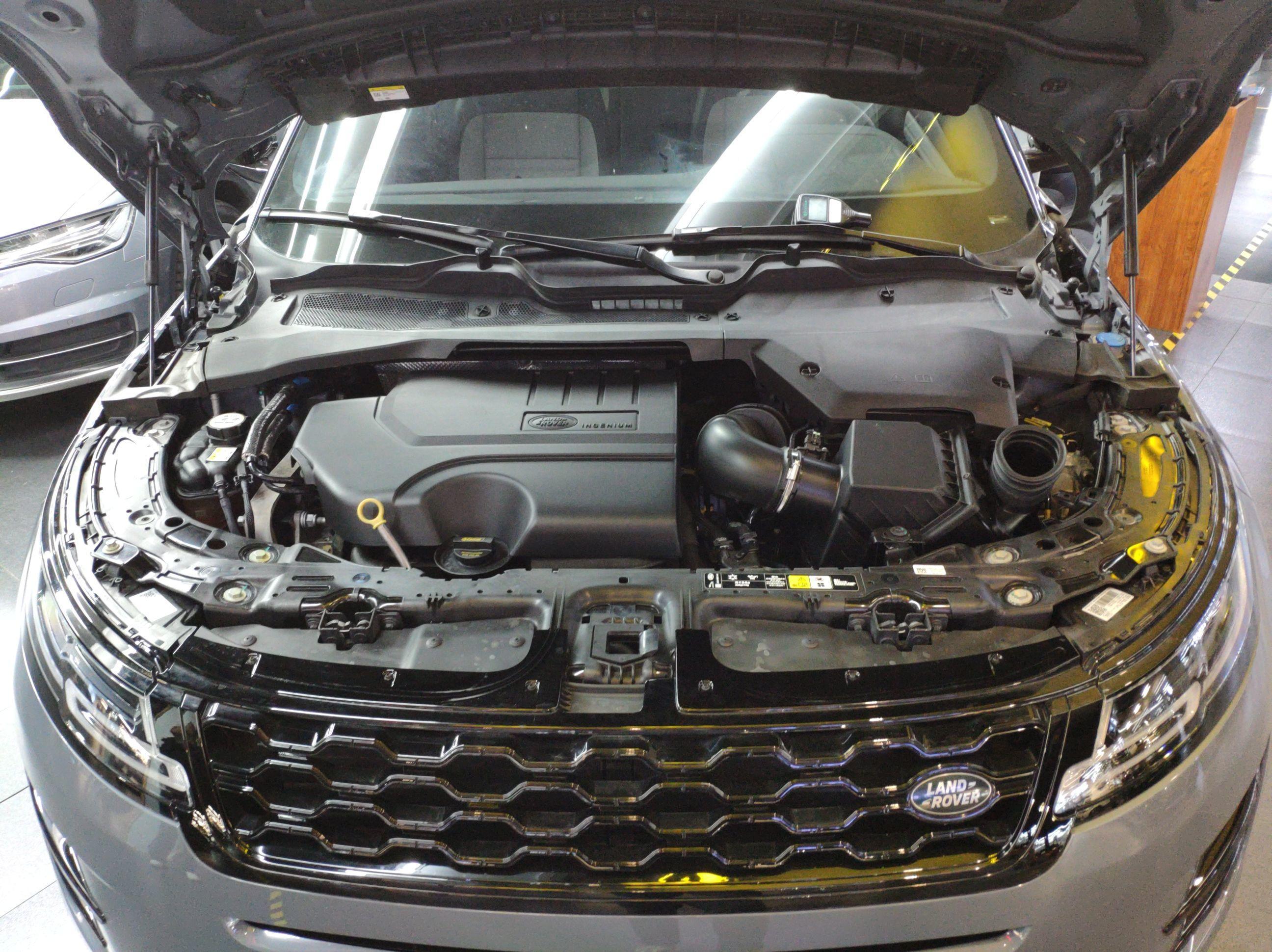 路虎 揽胜极光 2020款 249PS R-DYNAMIC S 曜黑运动科技版