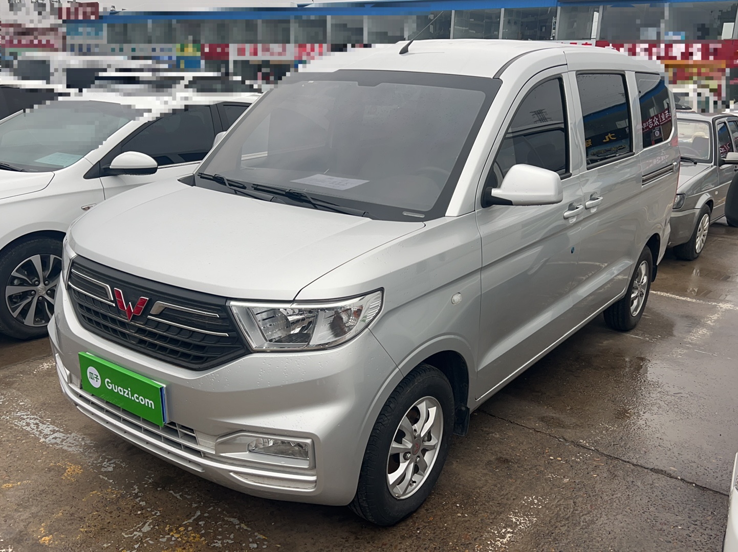 五菱汽车 五菱宏光V 2021款 1.5L劲享版LAR