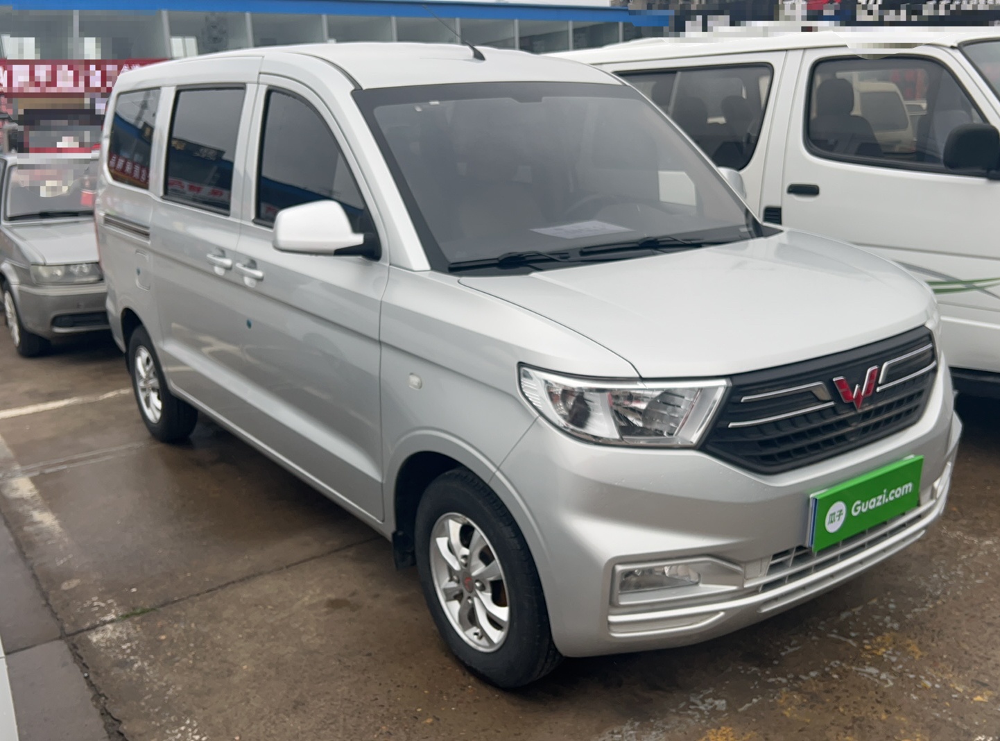 五菱汽车 五菱宏光V 2021款 1.5L劲享版LAR