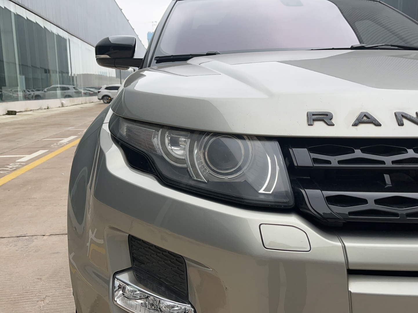 路虎 揽胜极光 2013款 2.0T 5门耀动版(进口)