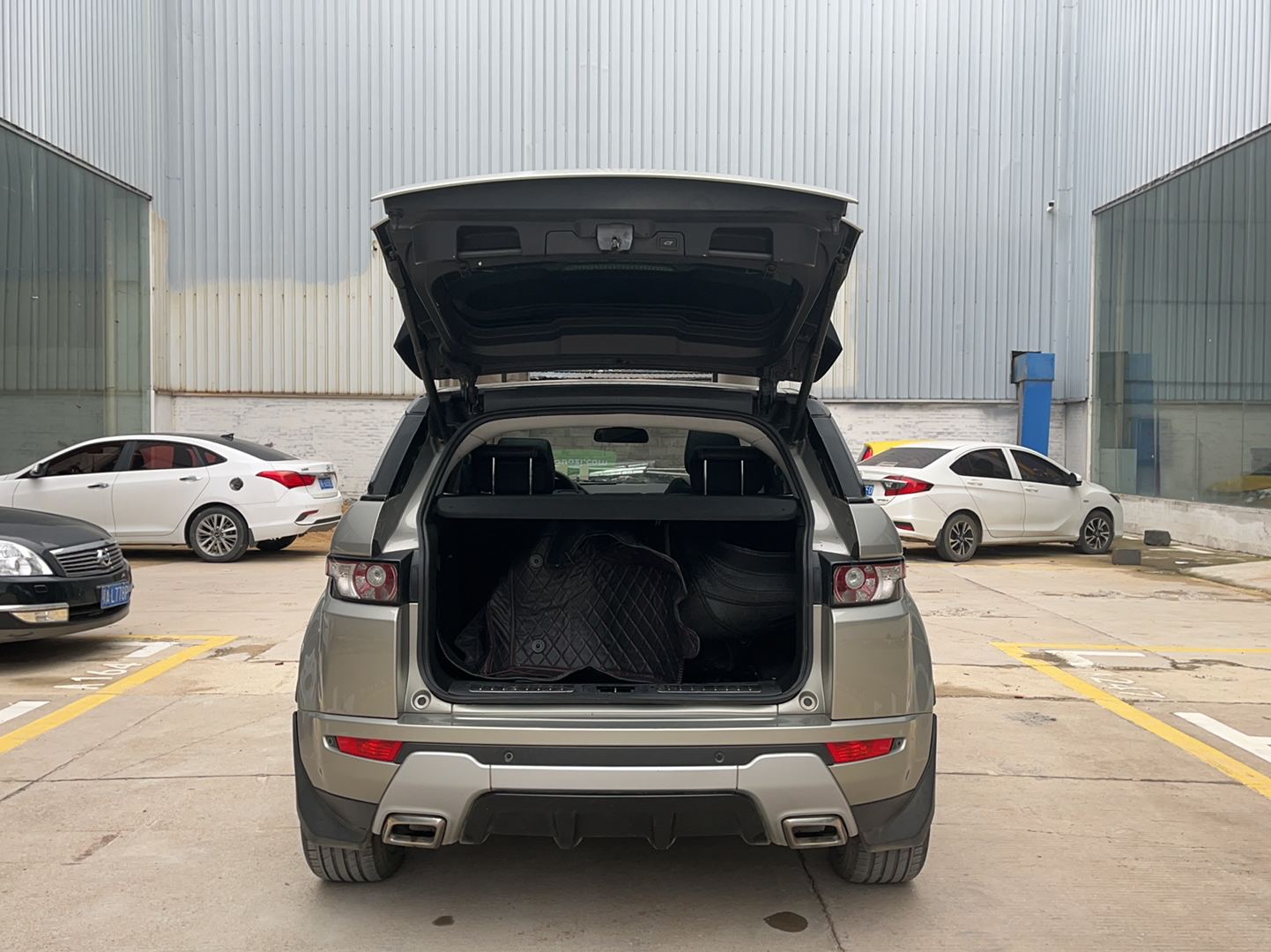 路虎 揽胜极光 2013款 2.0T 5门耀动版(进口)