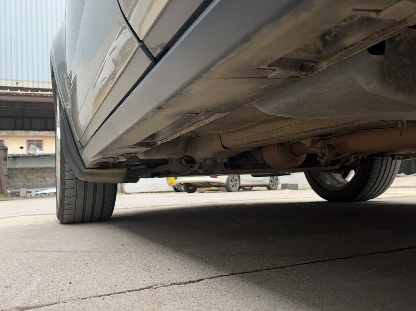 路虎 揽胜极光 2013款 2.0T 5门耀动版(进口)