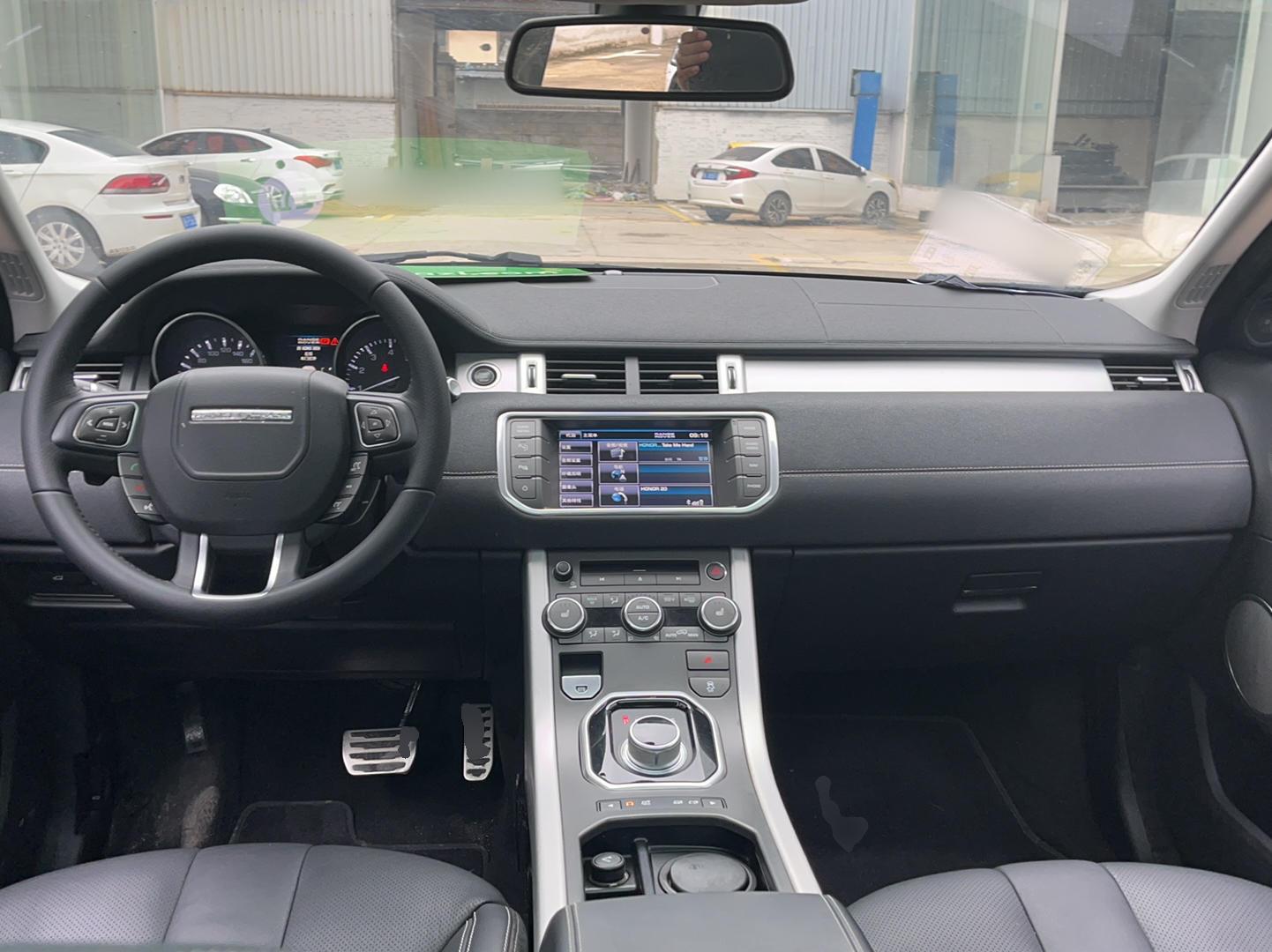 路虎 揽胜极光 2013款 2.0T 5门耀动版(进口)