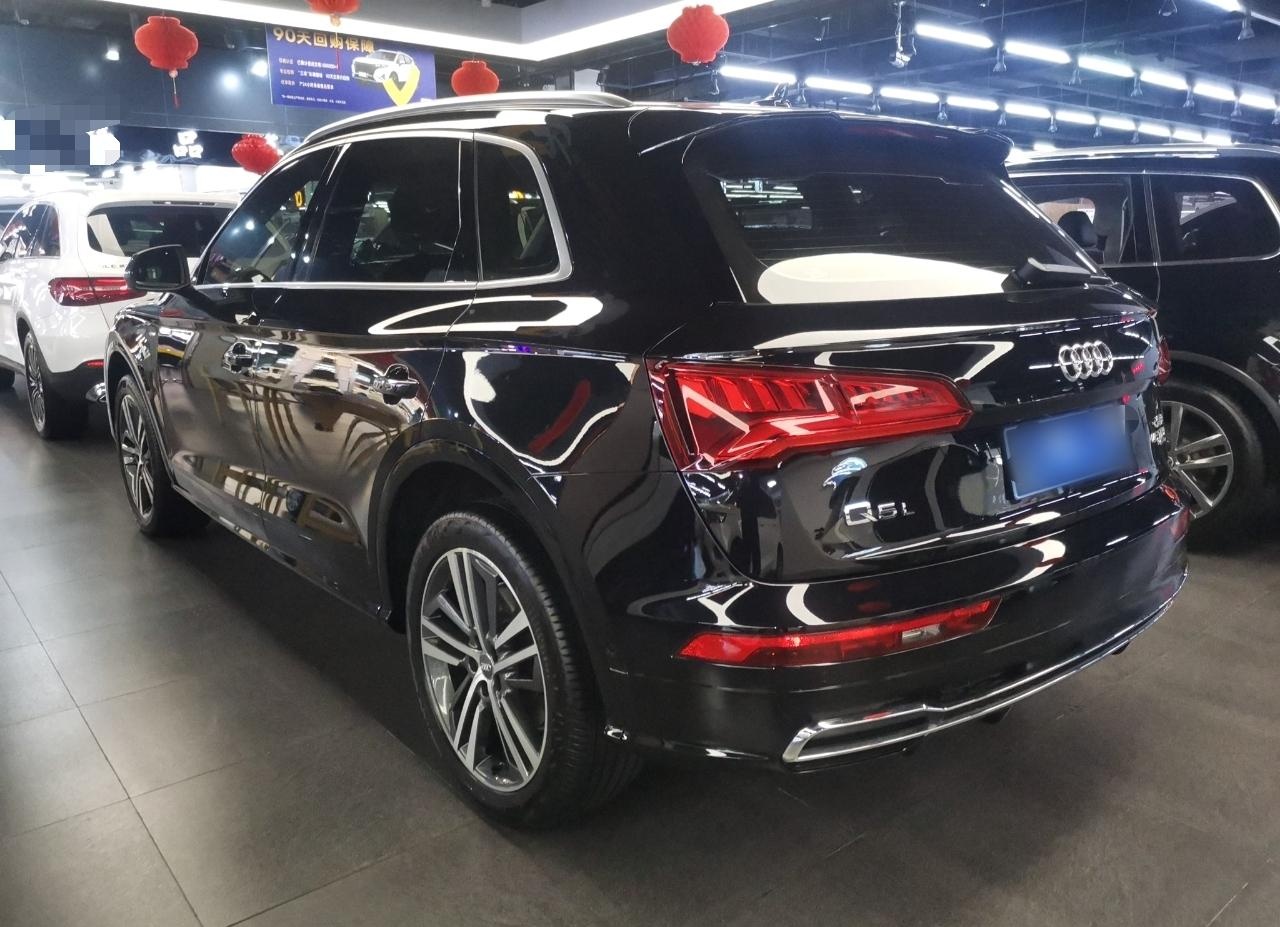 奥迪Q5L 2020款 45 TFSI 尊享时尚型