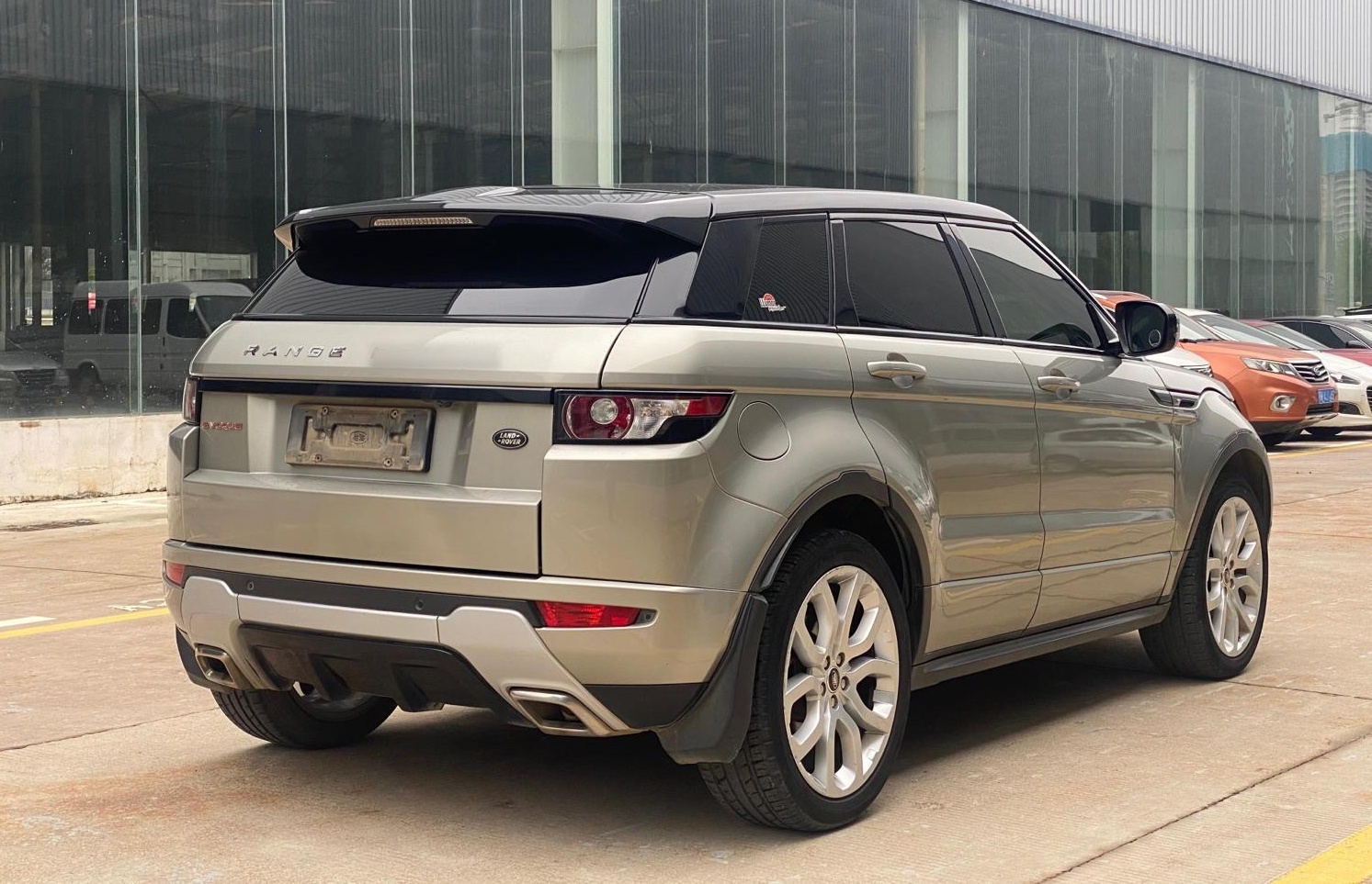 路虎 揽胜极光 2013款 2.0T 5门耀动版(进口)