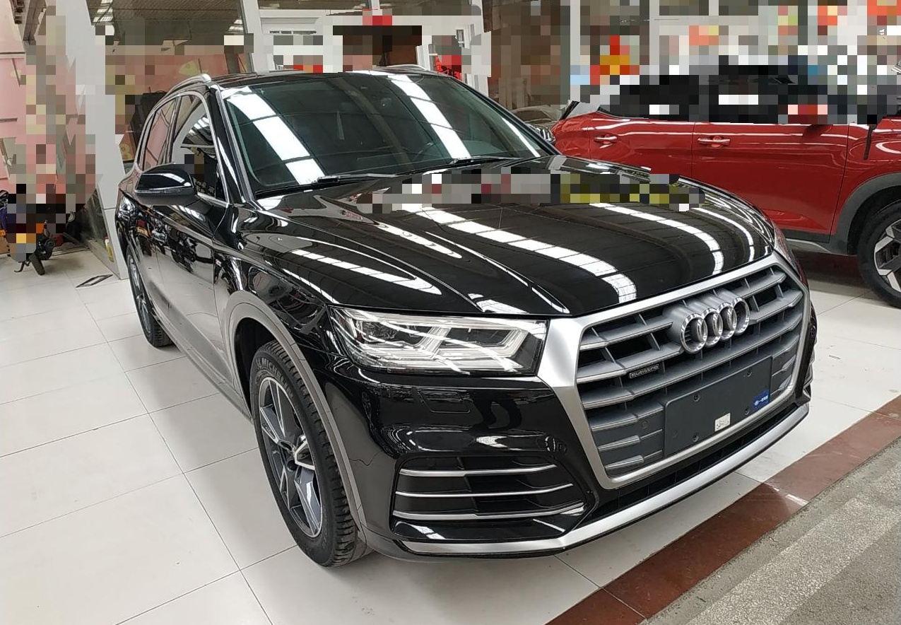 奥迪Q5L 2020款 40 TFSI 荣享时尚型