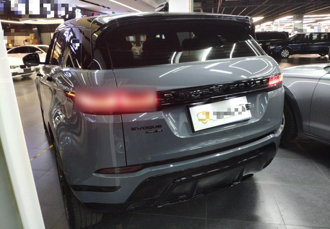 路虎 揽胜极光 2020款 249PS R-DYNAMIC S 曜黑运动科技版