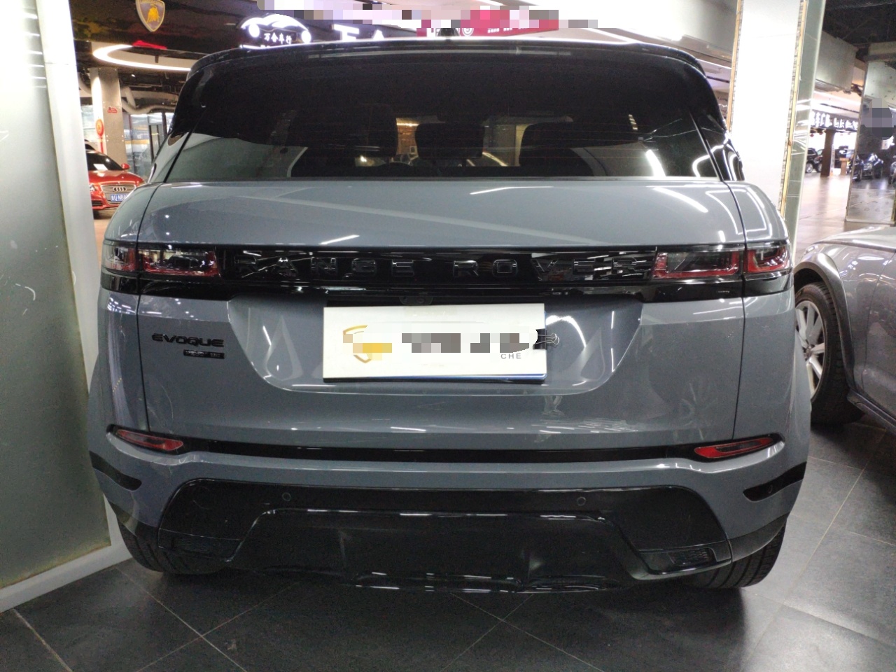 路虎 揽胜极光 2020款 249PS R-DYNAMIC S 曜黑运动科技版