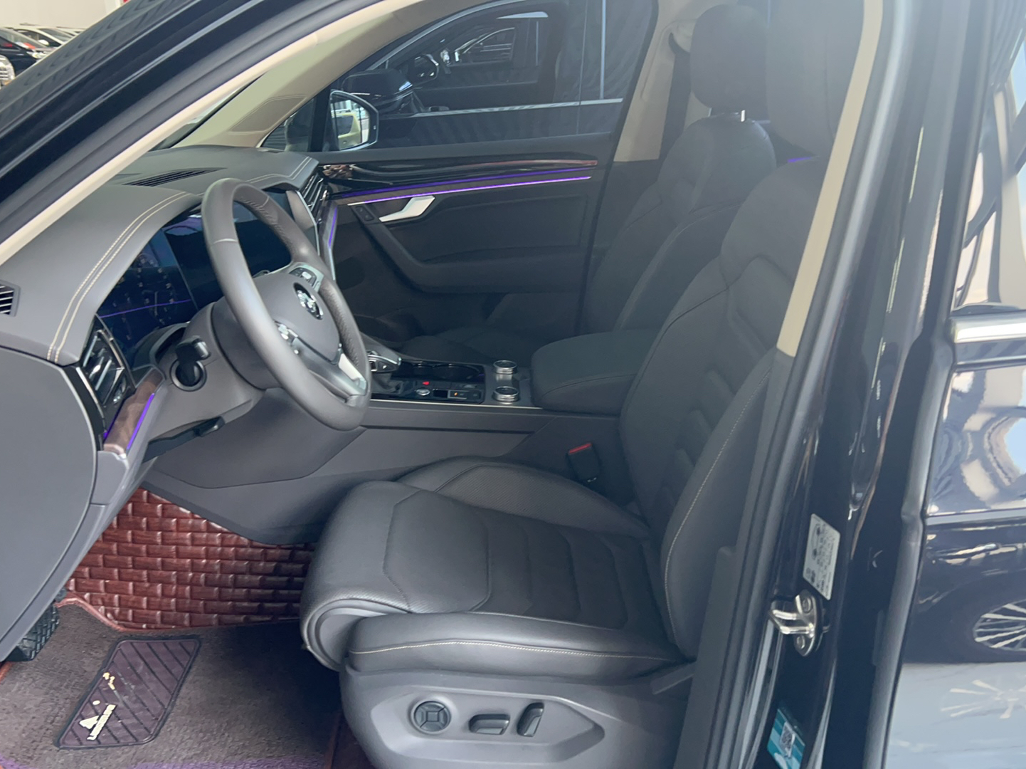 大众 途锐 2019款 2.0TSI 锐翼版 国VI(进口)