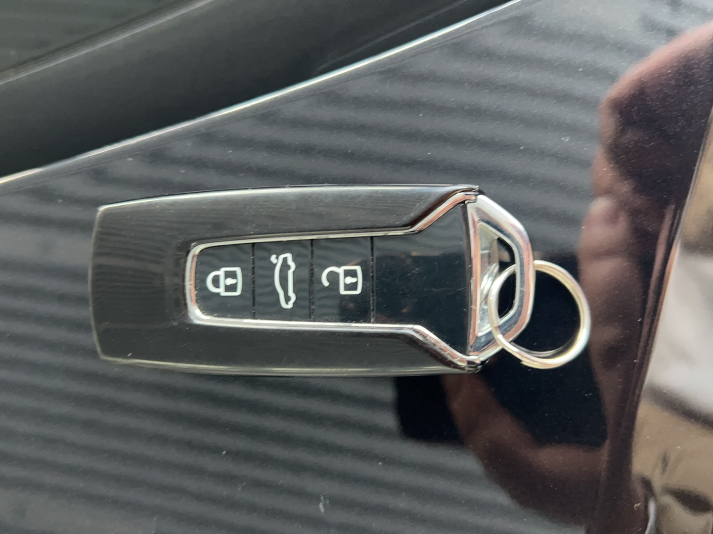 大众 途锐 2019款 2.0TSI 锐翼版 国VI(进口)