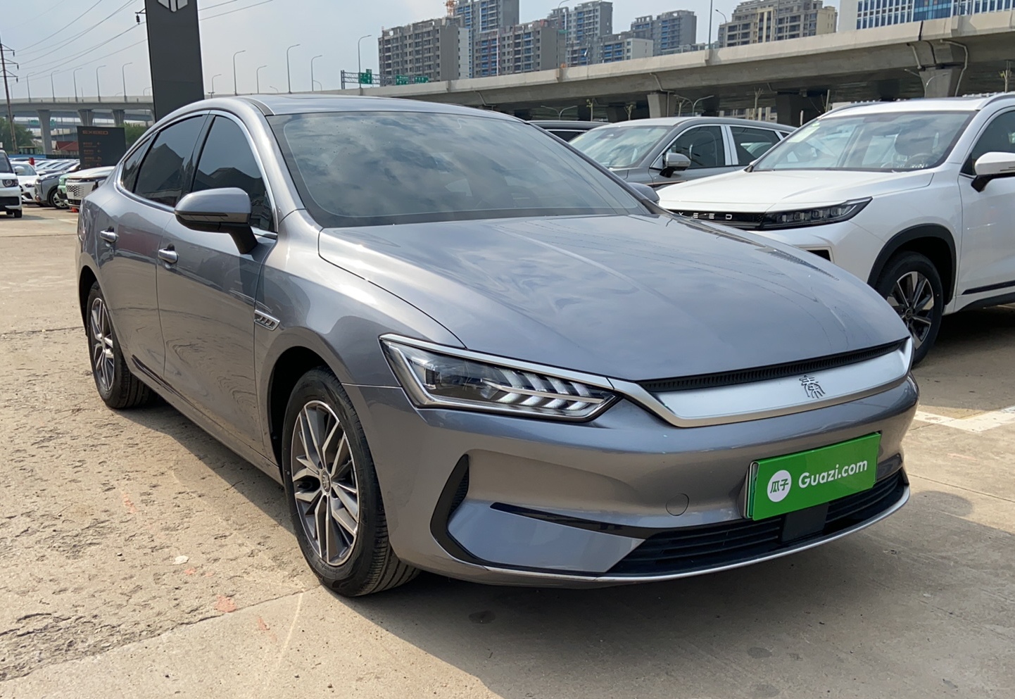 比亚迪 秦PLUS 2021款 EV 500KM 豪华型