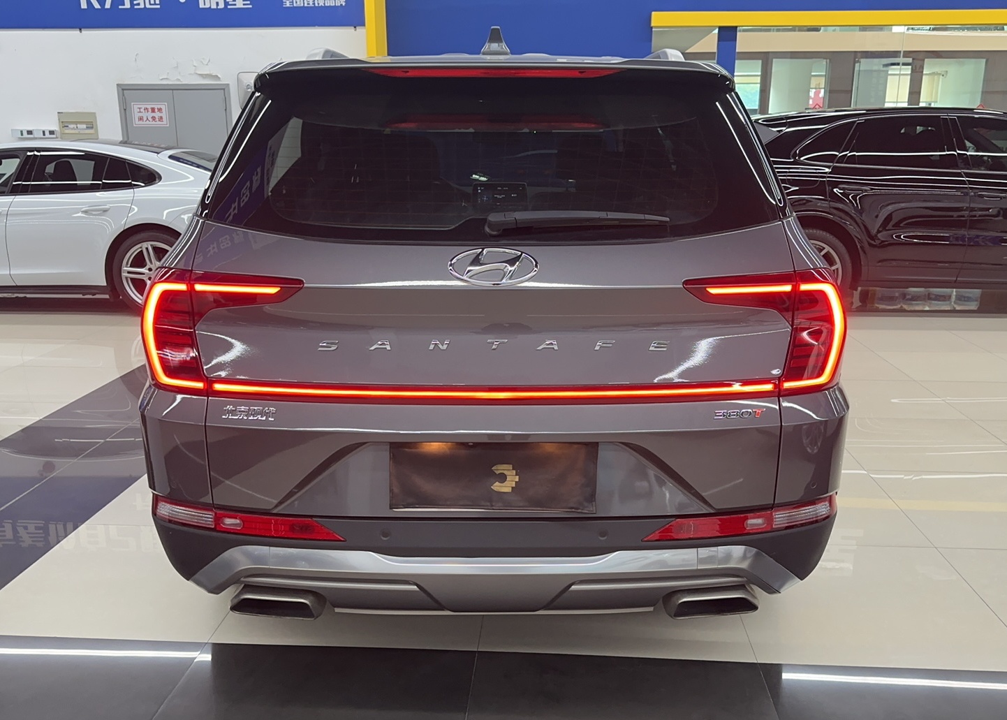 现代 全新胜达 2019款 380 TGDi GLS 自动两驱豪华版 国VI