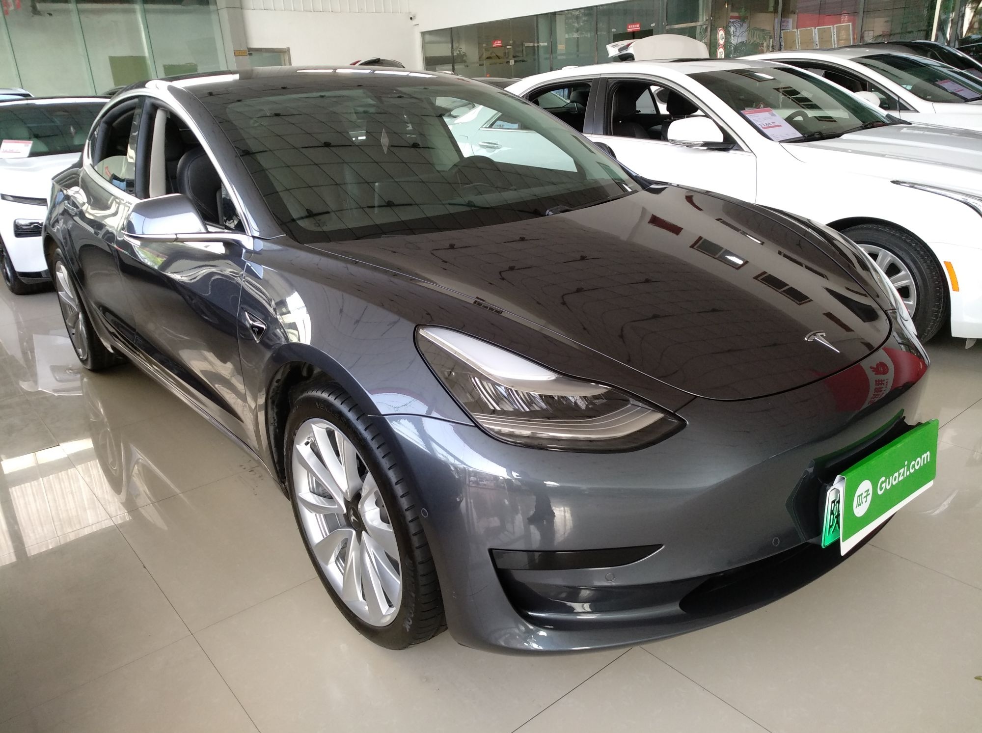 特斯拉 Model 3 2019款 标准续航后驱升级版