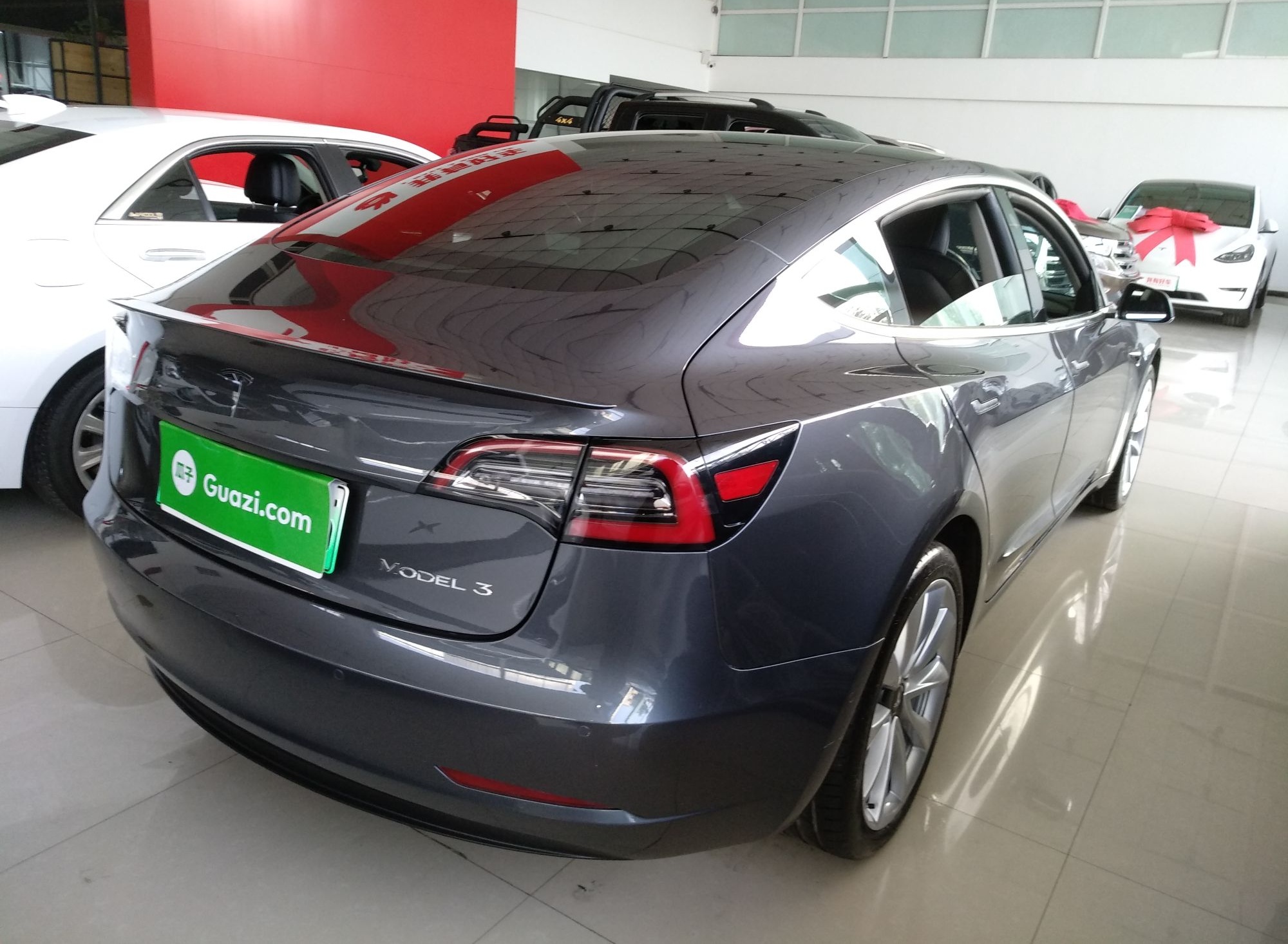 特斯拉 Model 3 2019款 标准续航后驱升级版