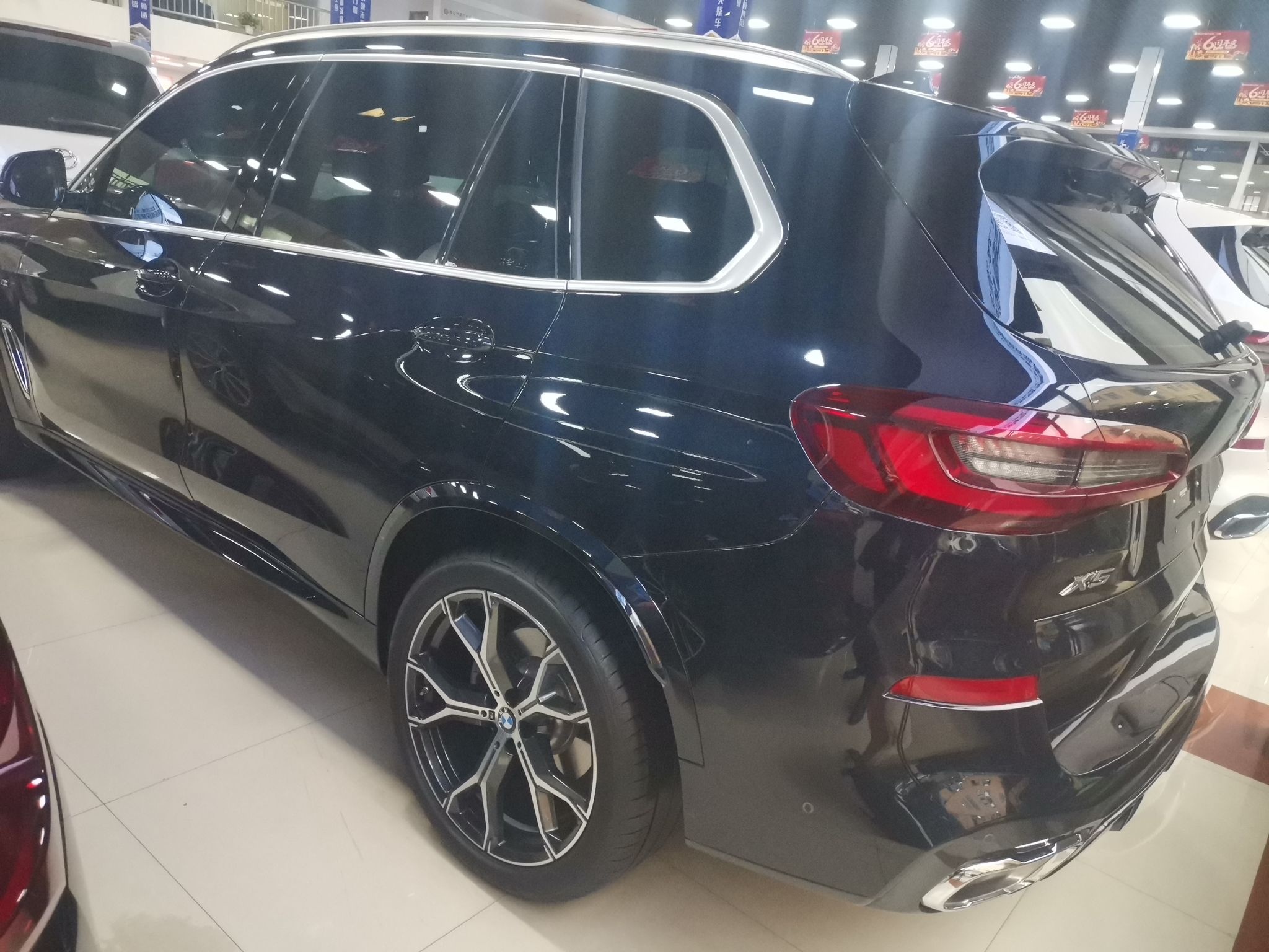 宝马X5 2022款 xDrive 40Li M运动套装