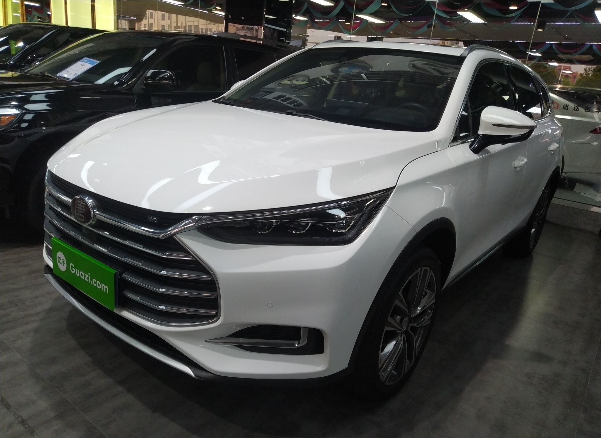 比亚迪 唐 2018款 2.0T 自动智联尊荣型 7座 国V