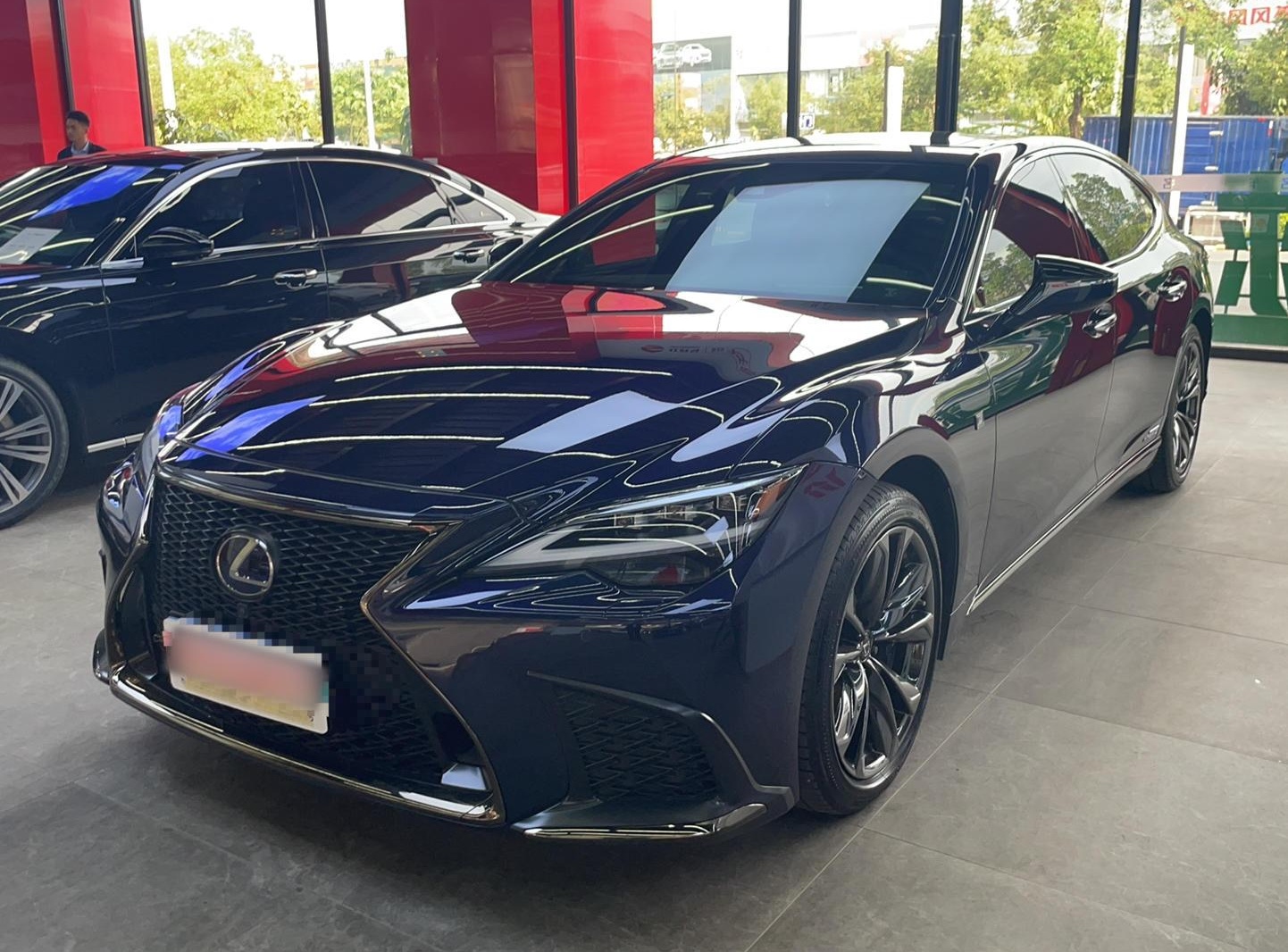 雷克萨斯LS 2021款 500h F SPORT