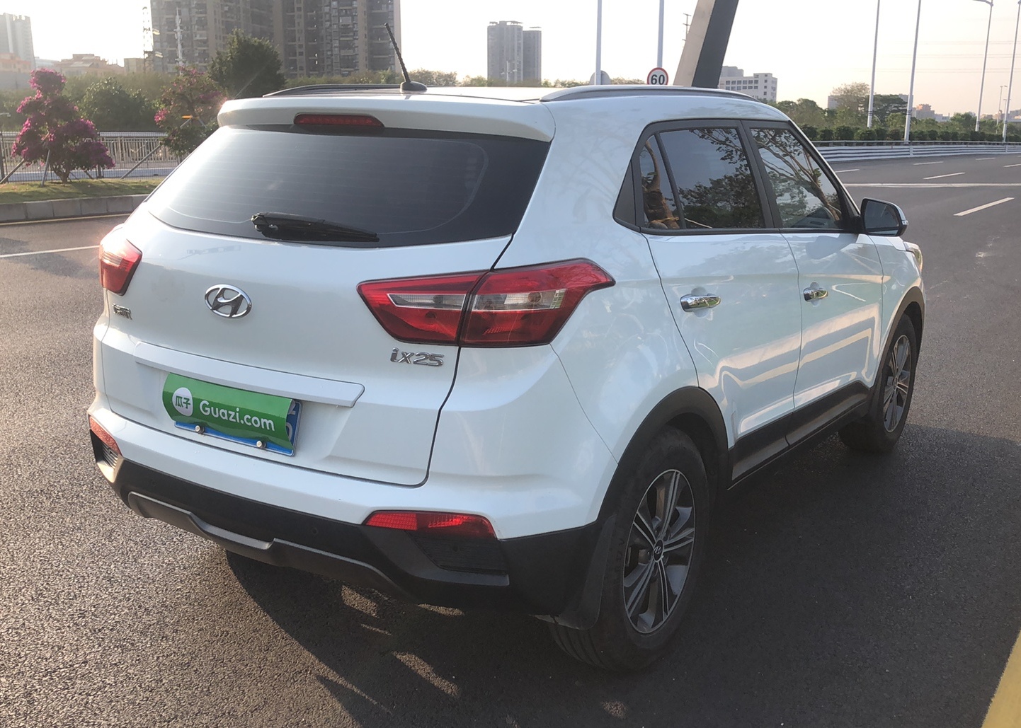 现代ix25 2015款 1.6L 自动两驱智能型GLS